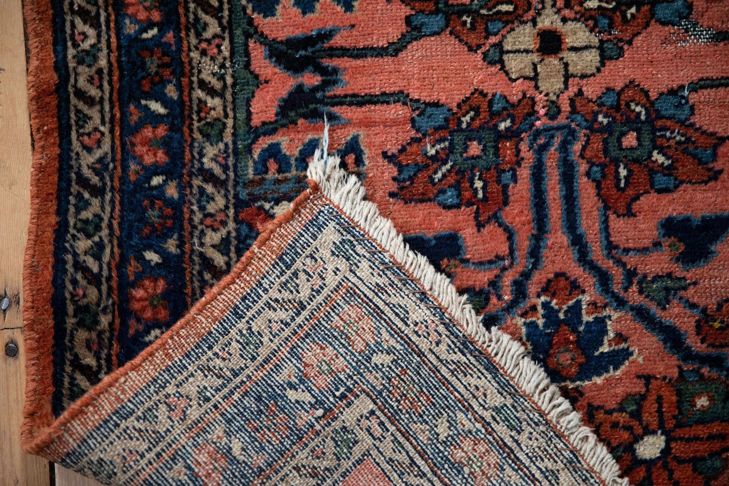2.5x4 Vintage Lilihan Rug - Image 10