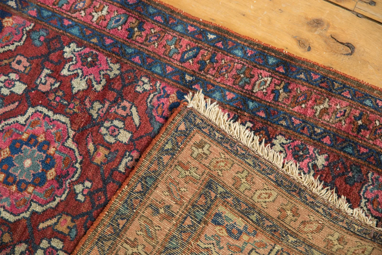 2.5x4 Vintage Lilihan Rug - Image 8