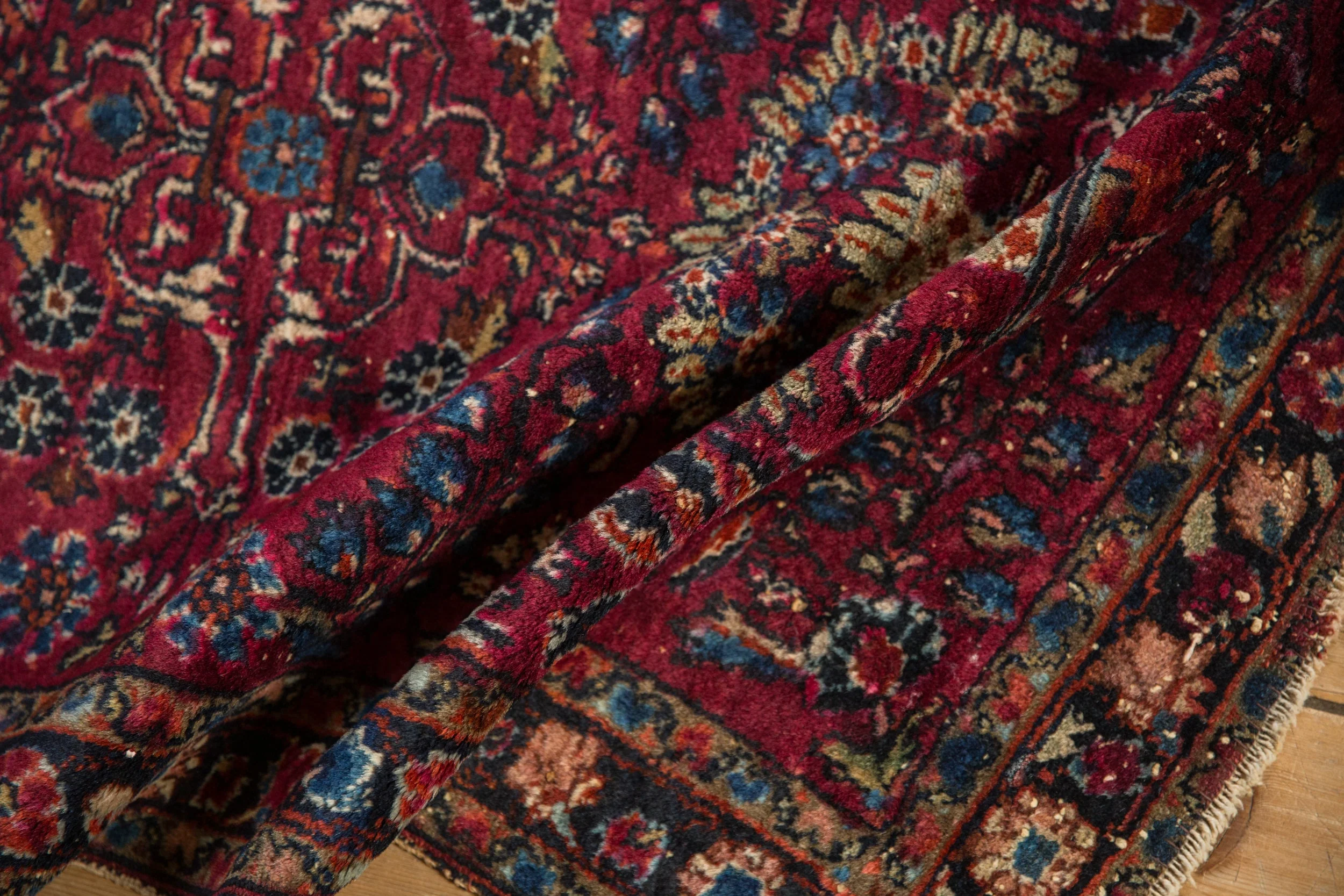 2.5x4 Vintage Lilihan Rug - Image 10