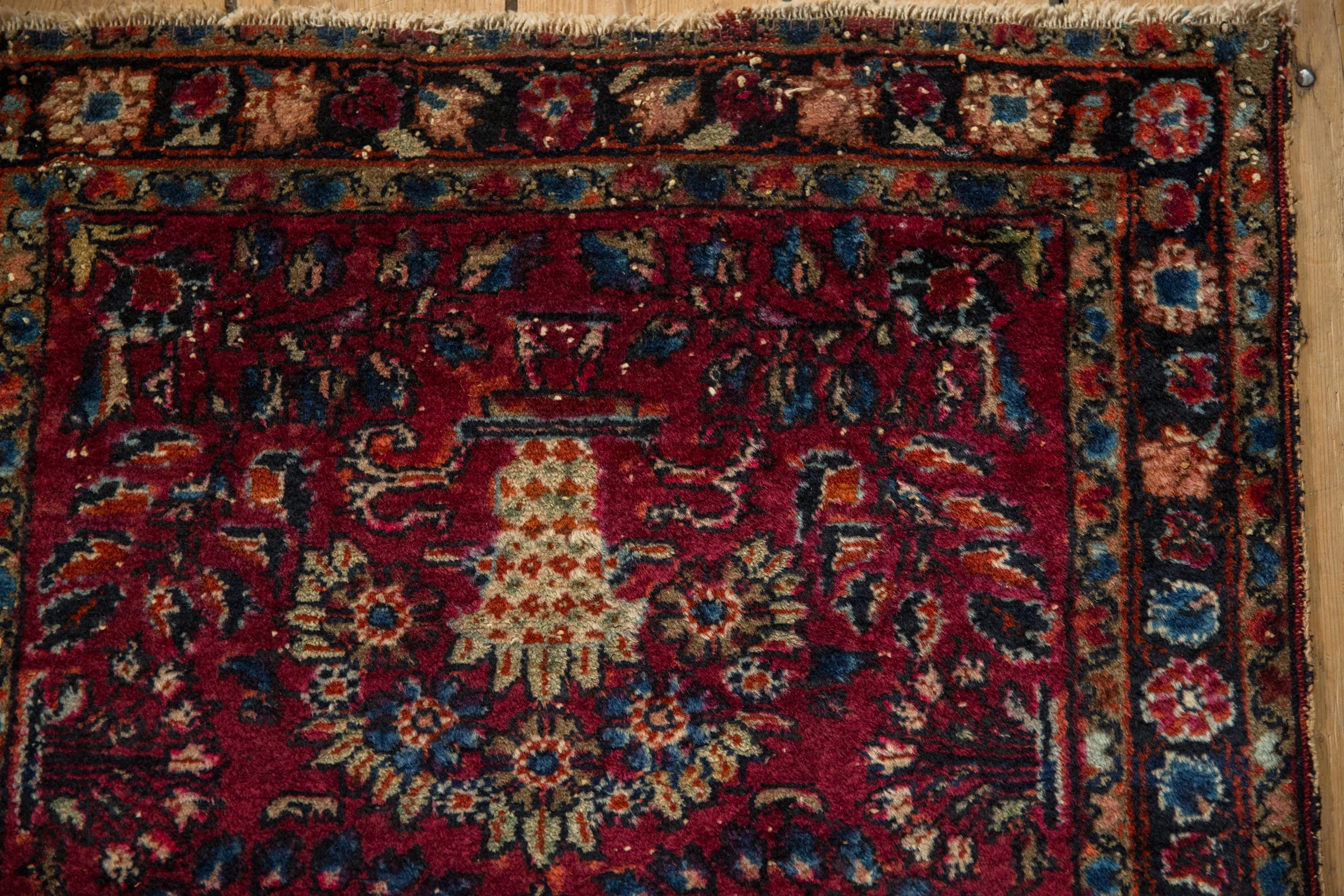 2.5x4 Vintage Lilihan Rug - Image 3