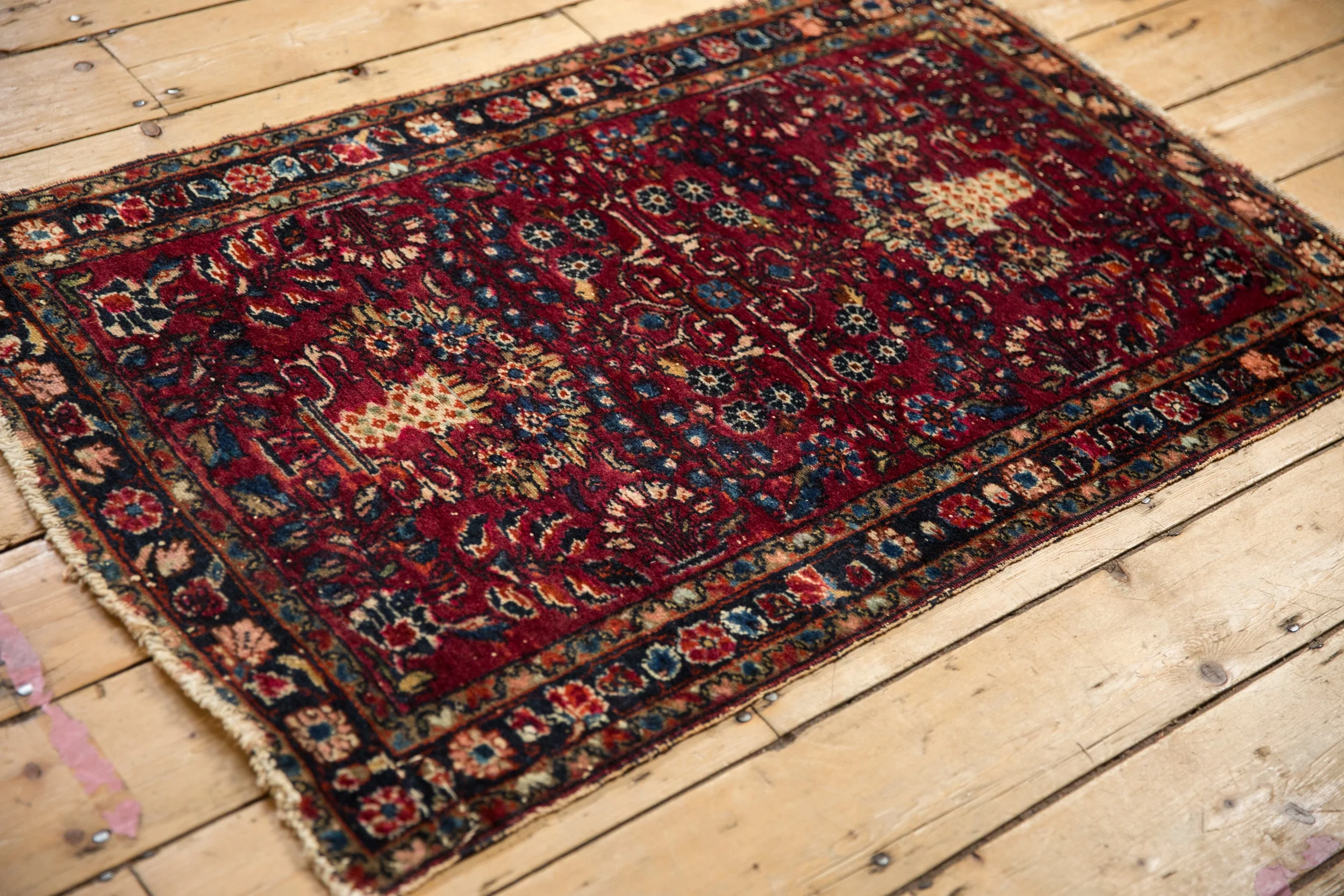 2.5x4 Vintage Lilihan Rug - Image 7
