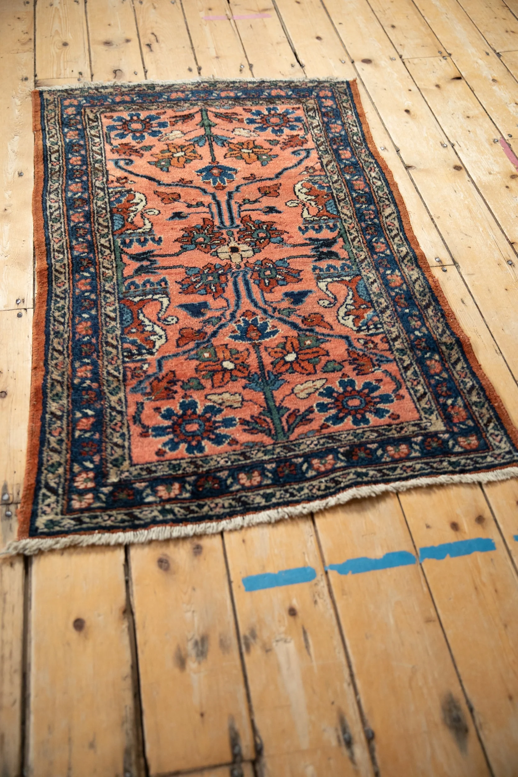 2.5x4 Vintage Lilihan Rug - Image 6