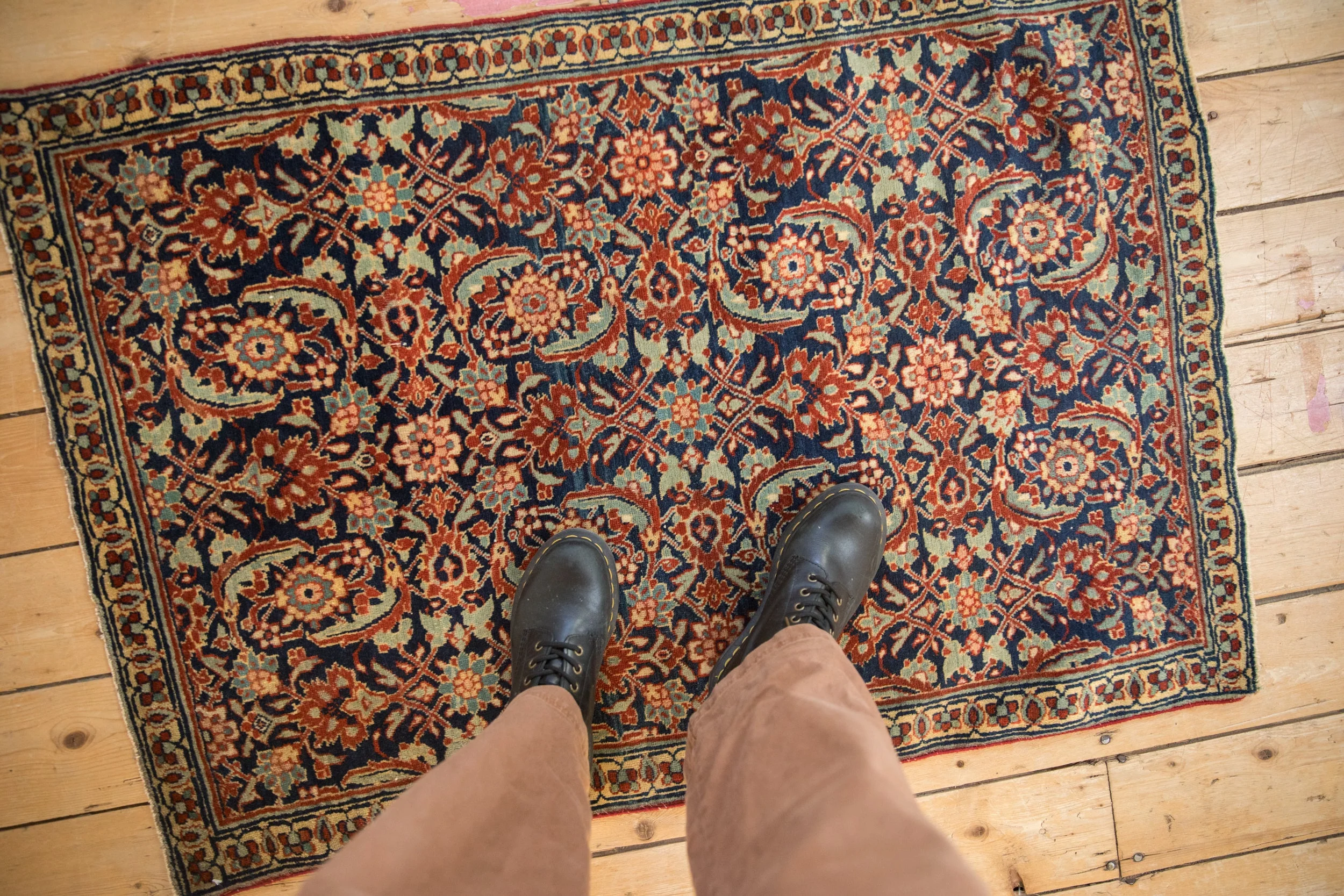 2.5x4 Vintage Tabriz Sennehbaft Rug - Image 2