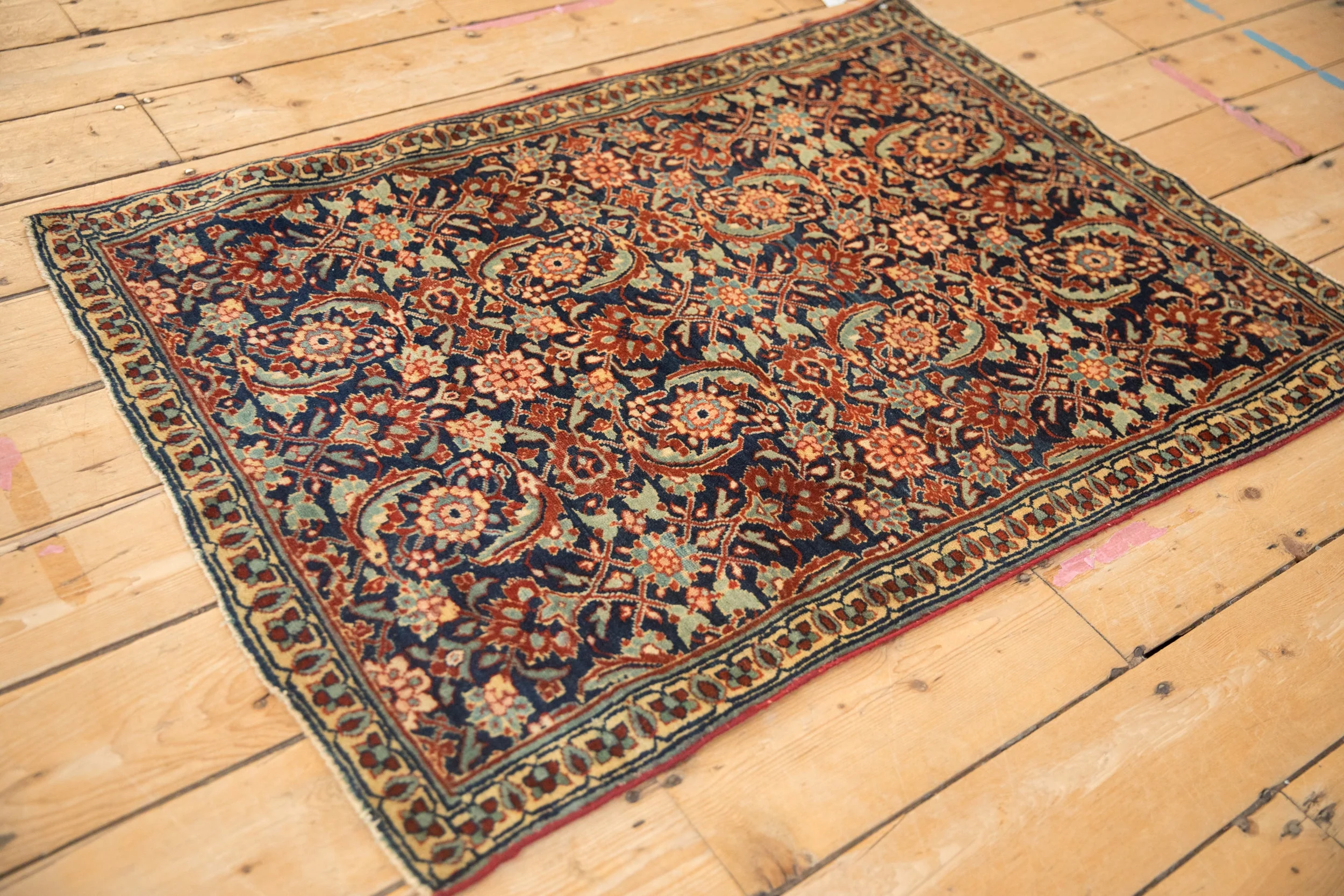 2.5x4 Vintage Tabriz Sennehbaft Rug - Image 7