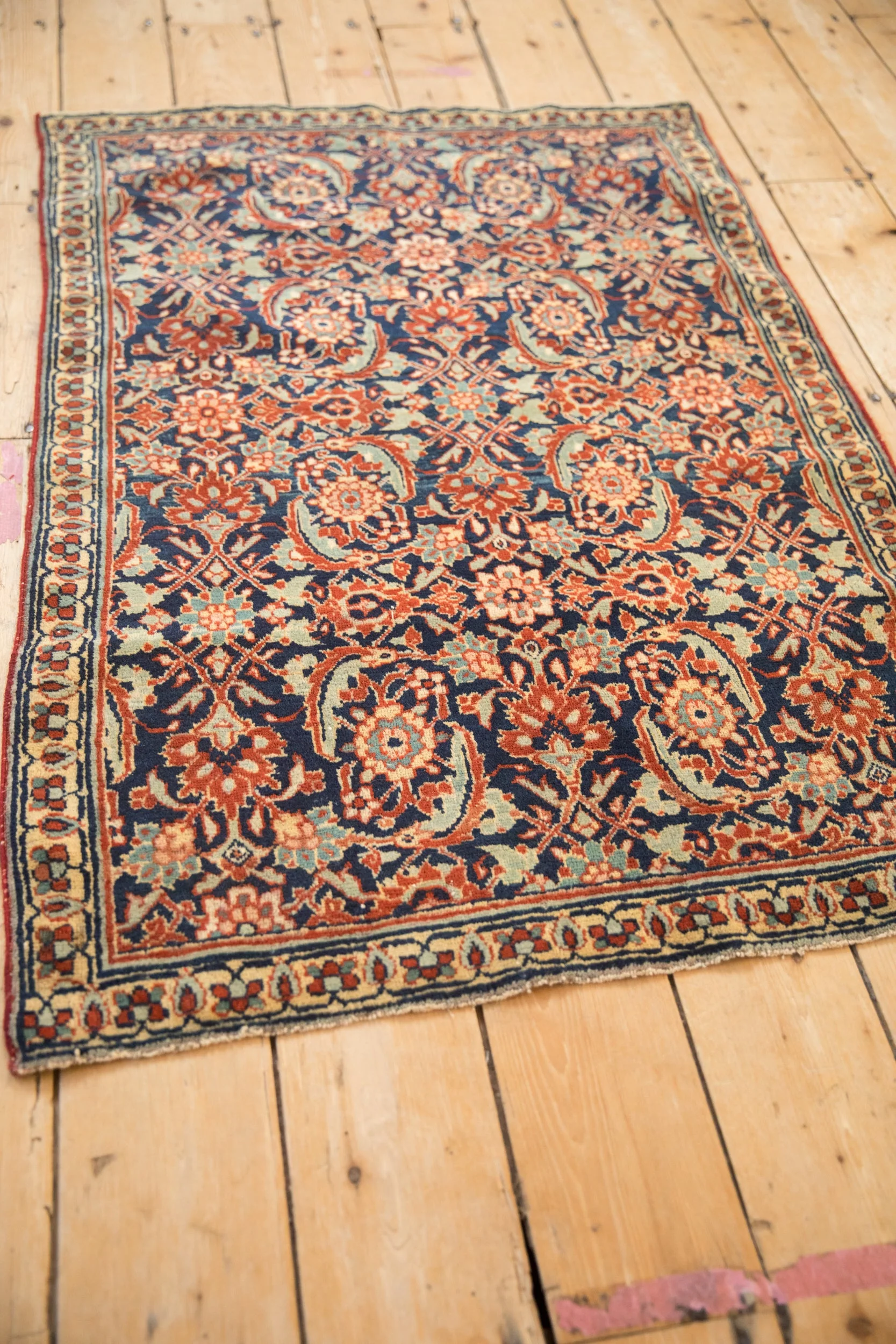 2.5x4 Vintage Tabriz Sennehbaft Rug - Image 9