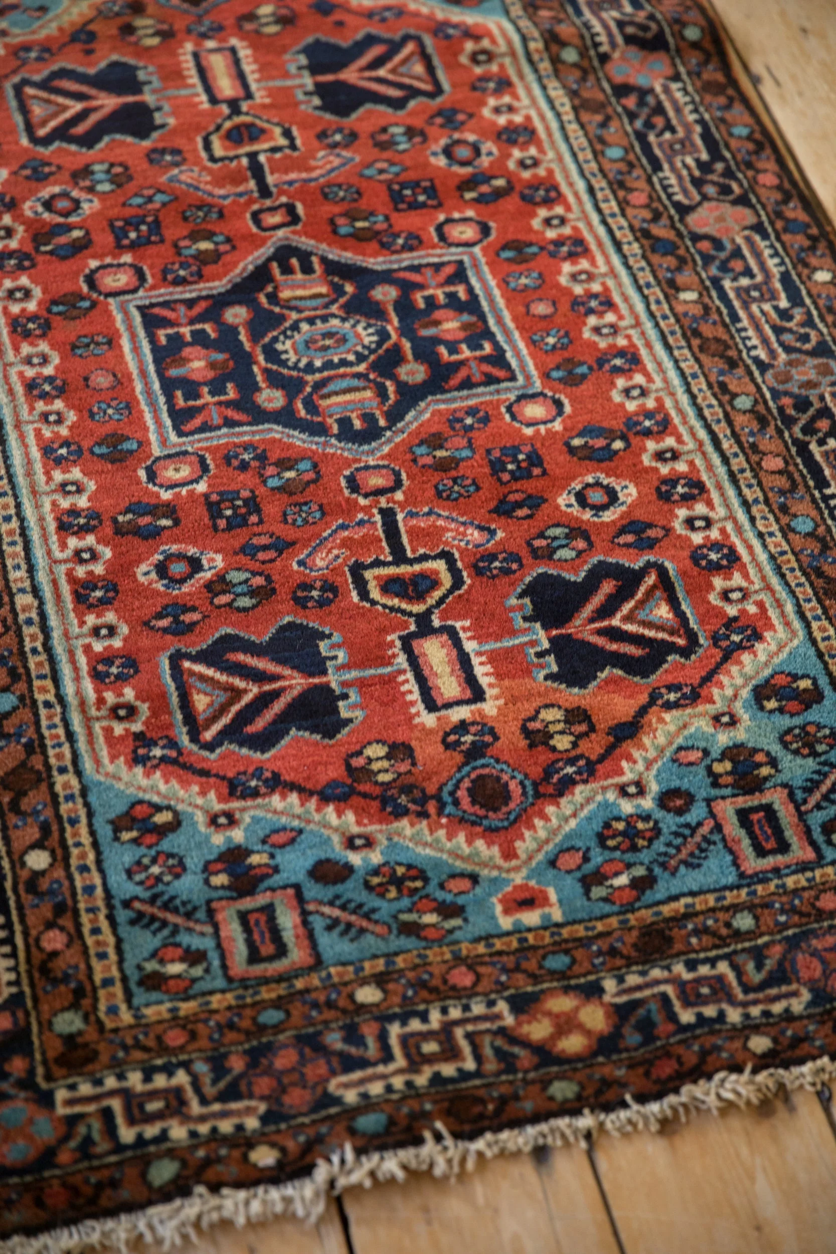 2.5x4 Vintage Tajabad Rug - Image 6