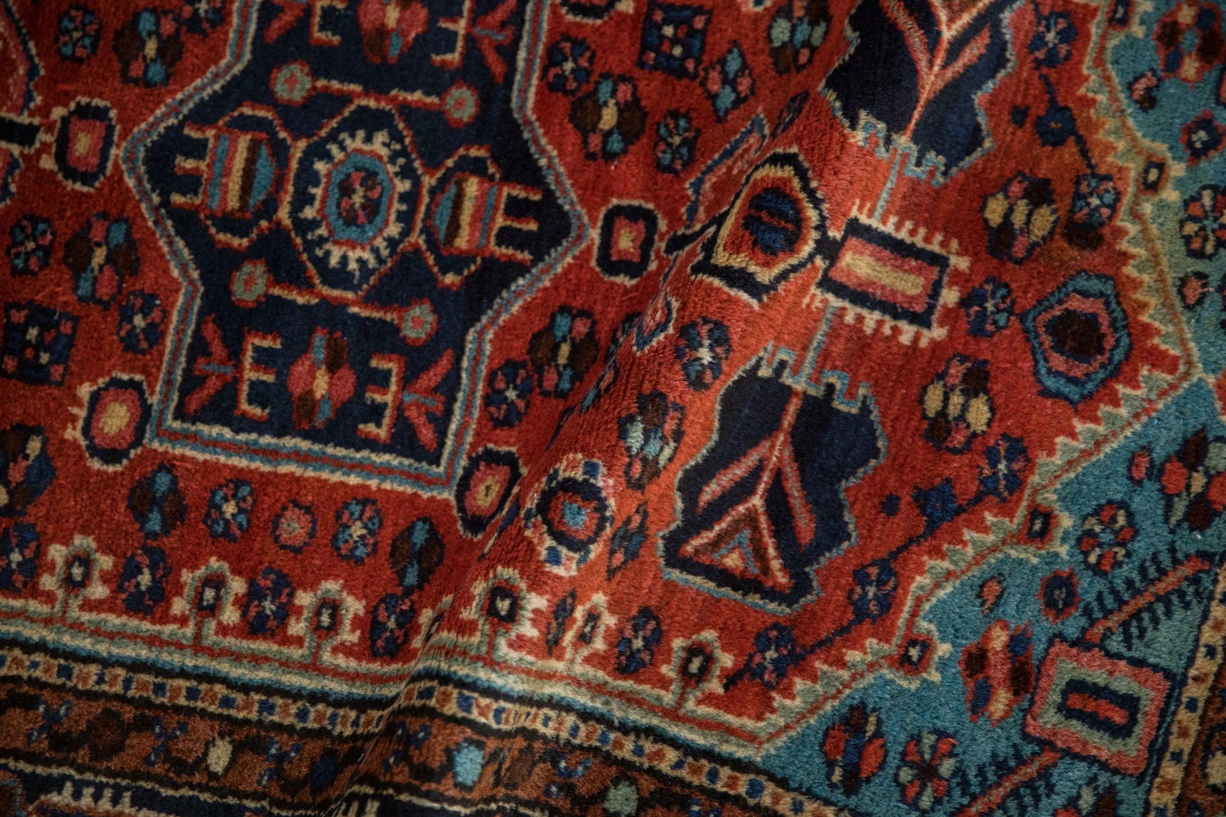 2.5x4 Vintage Tajabad Rug - Image 8