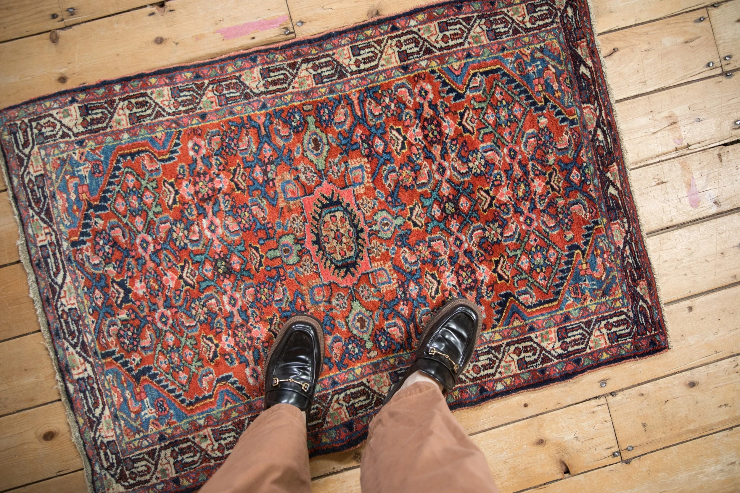 2.5x4 Vintage Tajabad Rug - Image 2