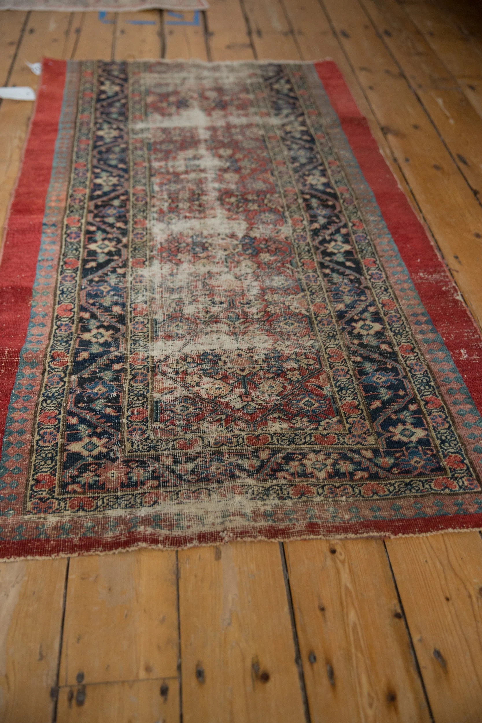 2.5x5.5 Antique Fine Fragment Serab Rug Runner - Image 3