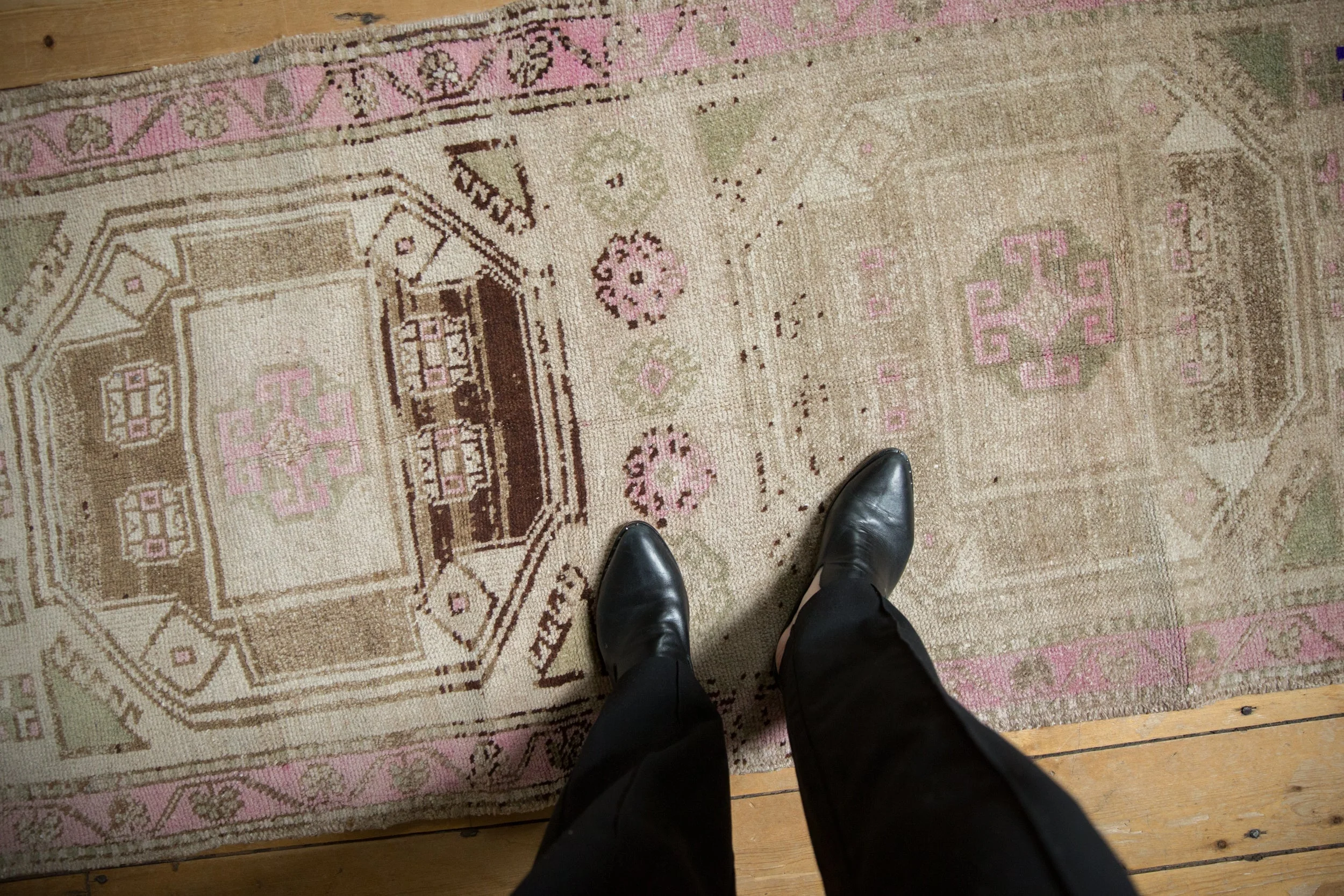 2.5x5.5 Vintage Distressed Kurd Rug Runner - Image 2