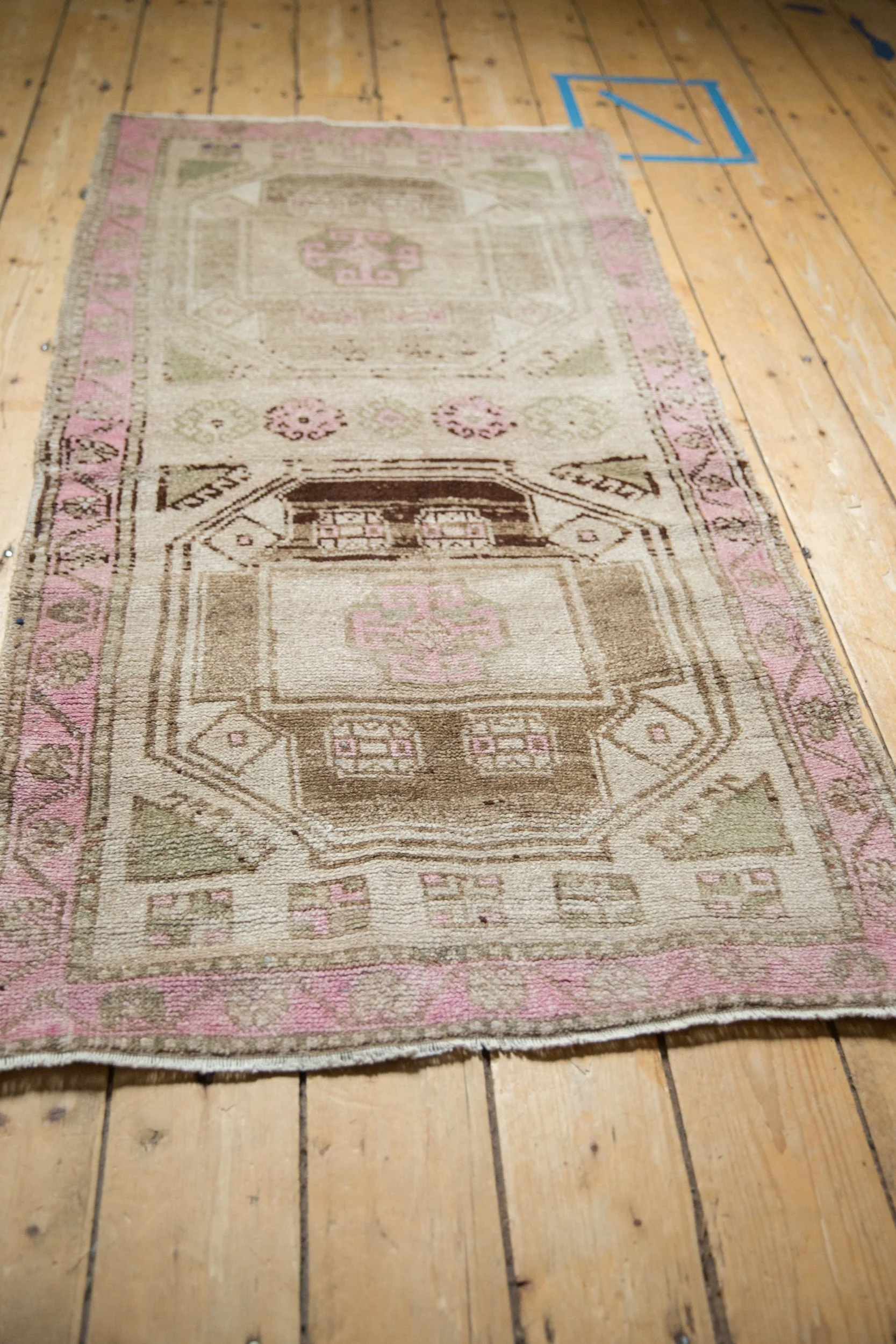 2.5x5.5 Vintage Distressed Kurd Rug Runner - Image 6