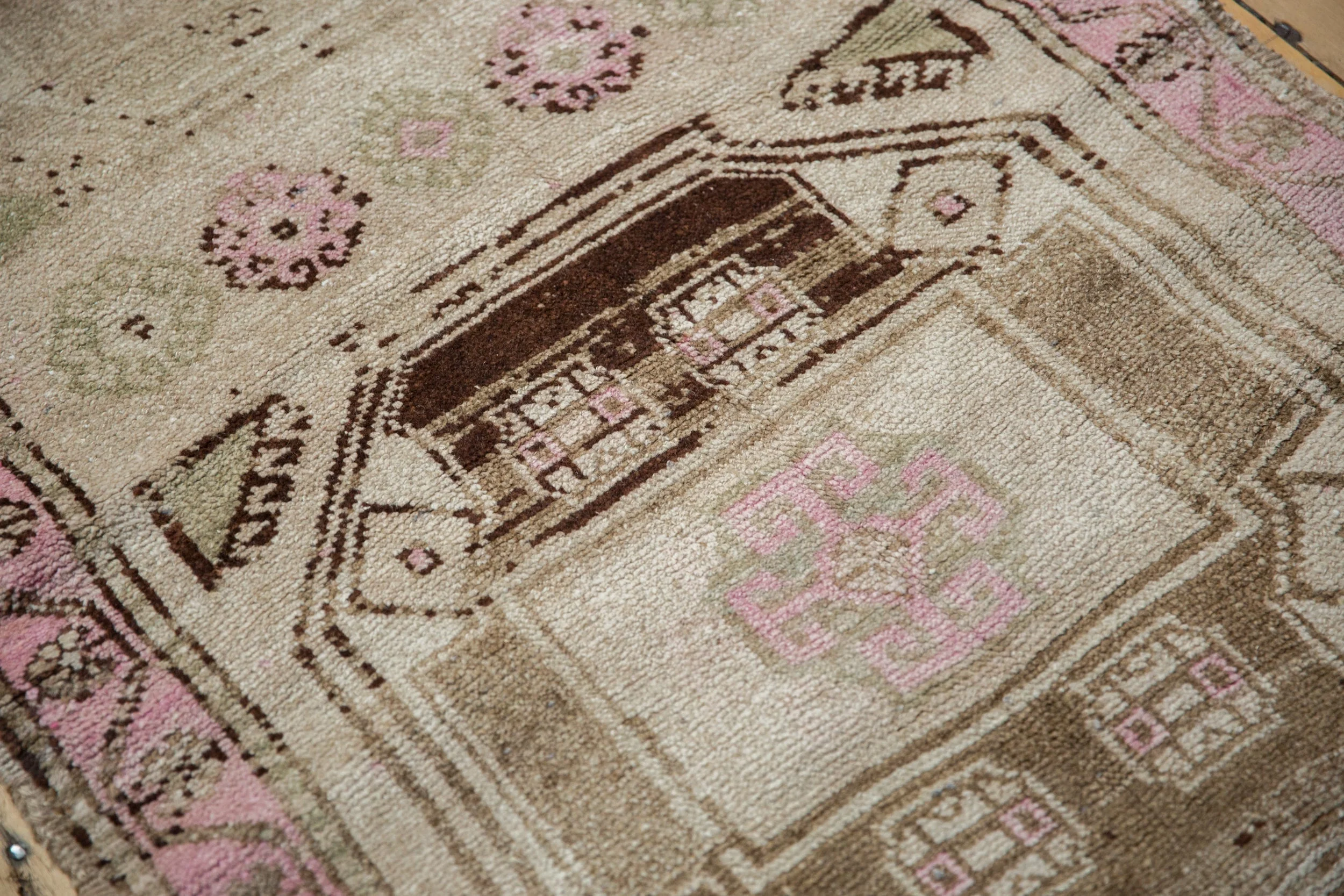 2.5x5.5 Vintage Distressed Kurd Rug Runner - Image 7