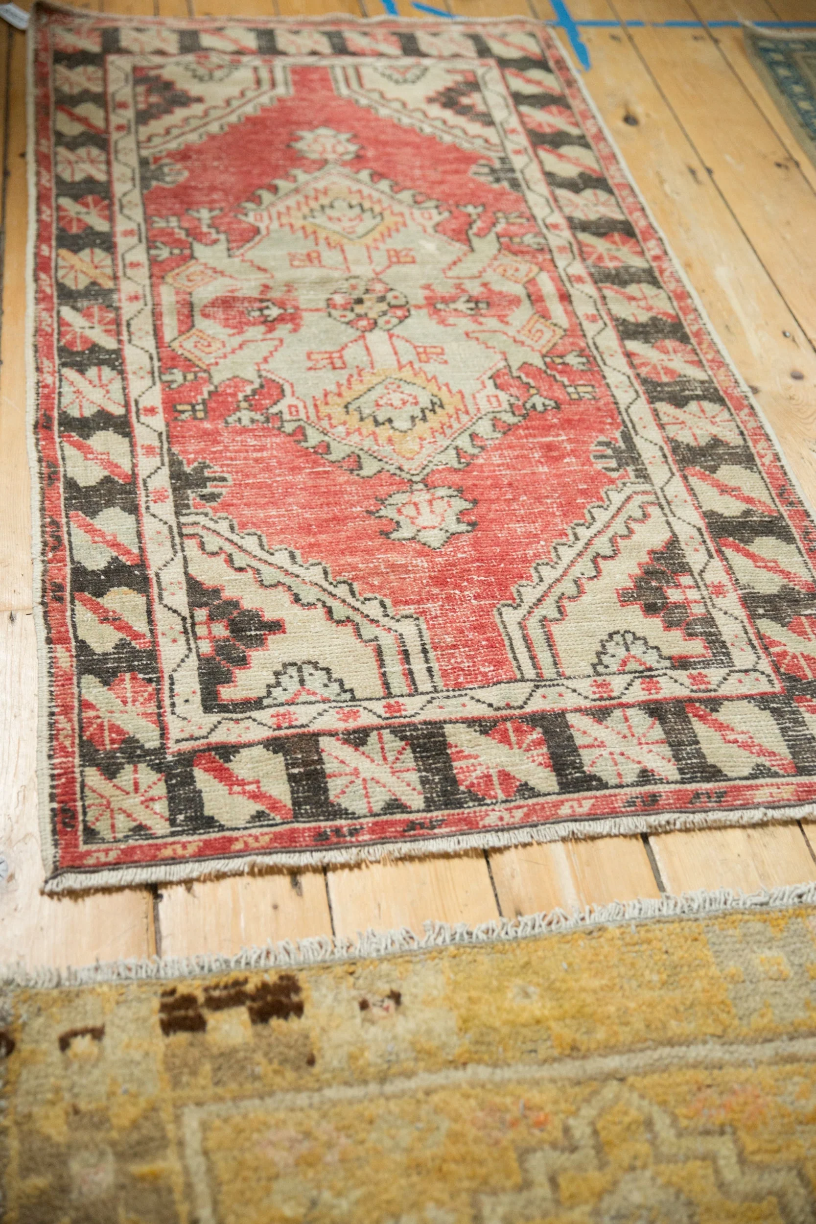 2.5x5.5 Vintage Distressed Oushak Rug Runner - Image 7