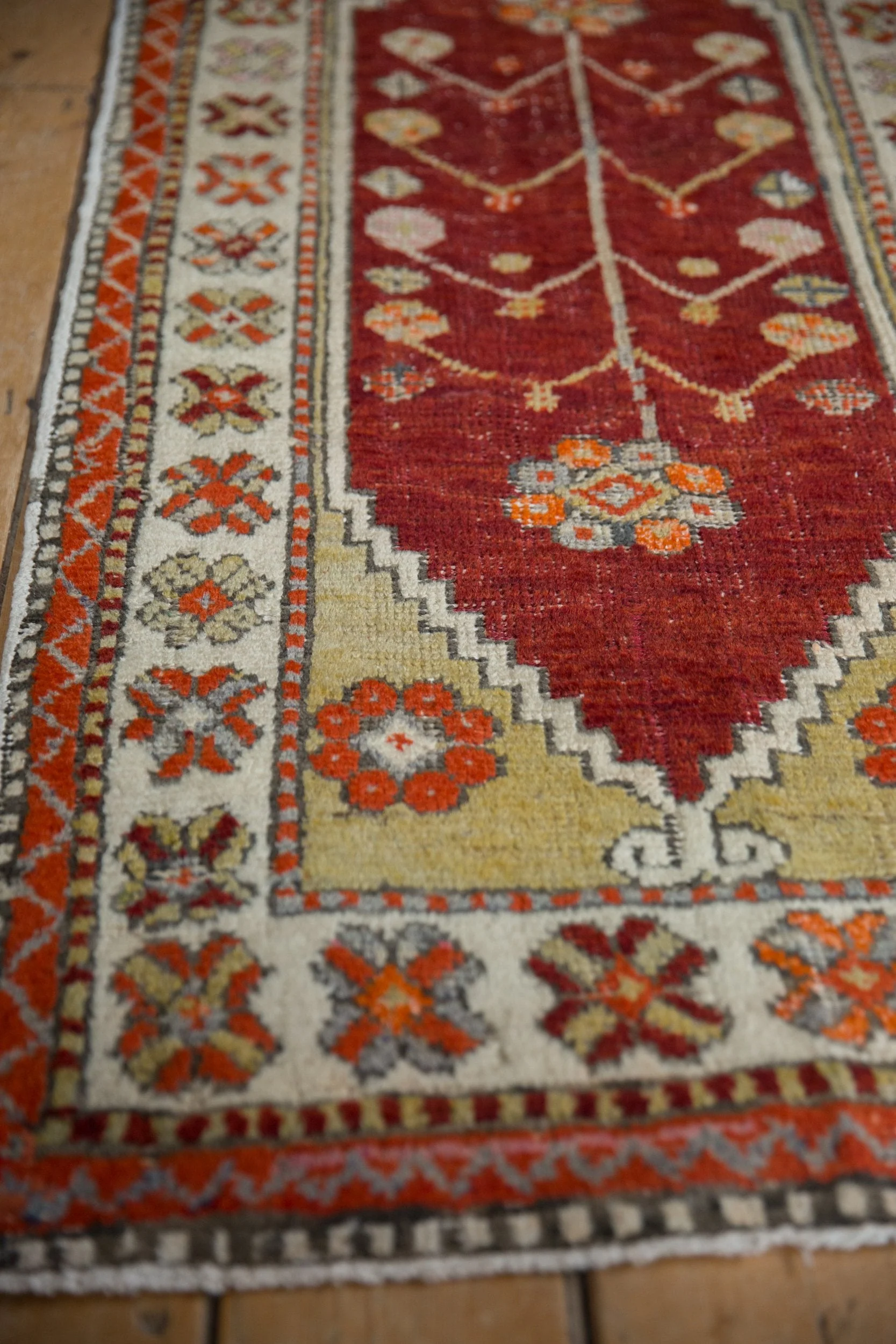 2.5x5.5 Vintage Distressed Oushak Rug Runner - Image 4