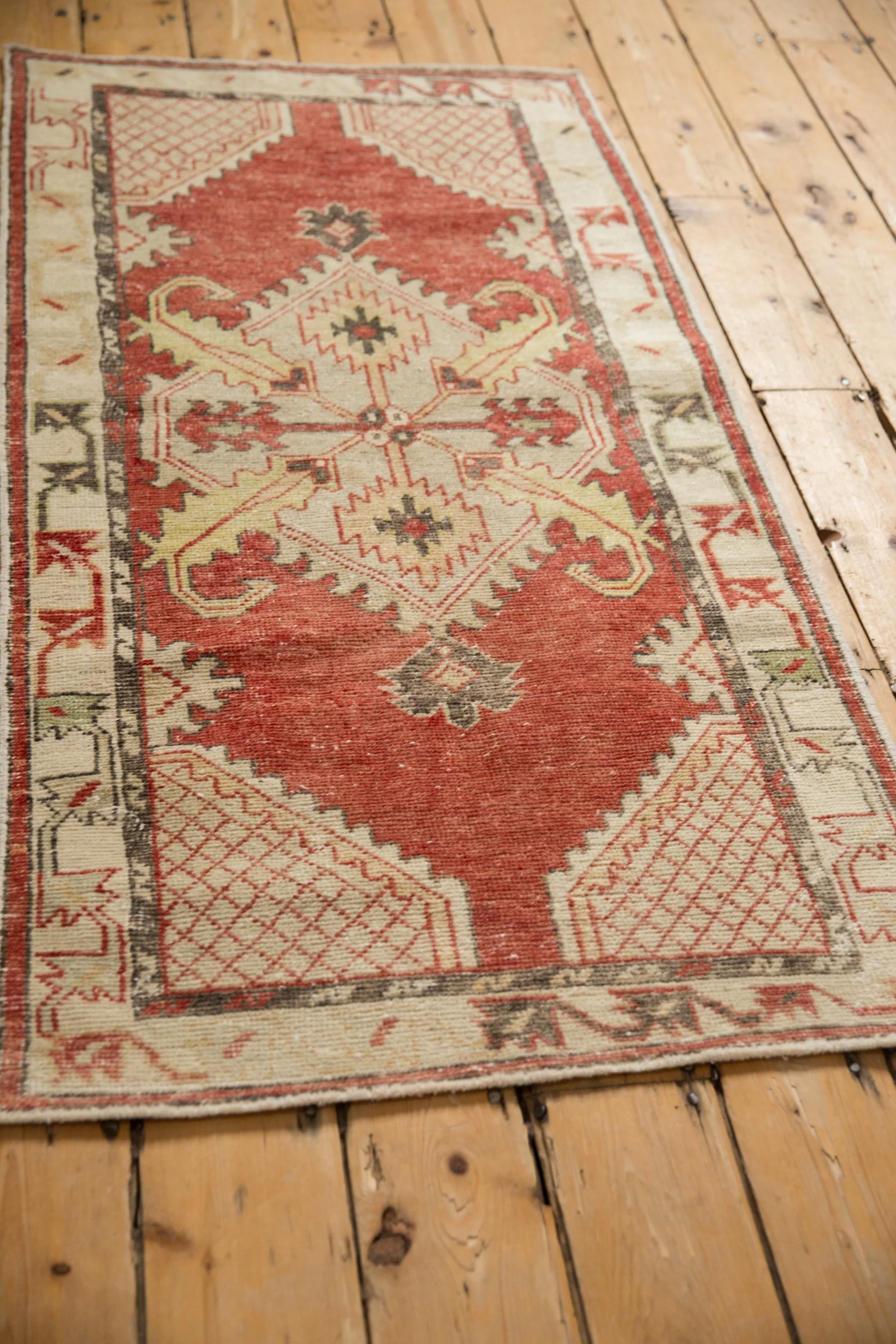 2.5x5.5 Vintage Distressed Oushak Rug Runner - Image 5