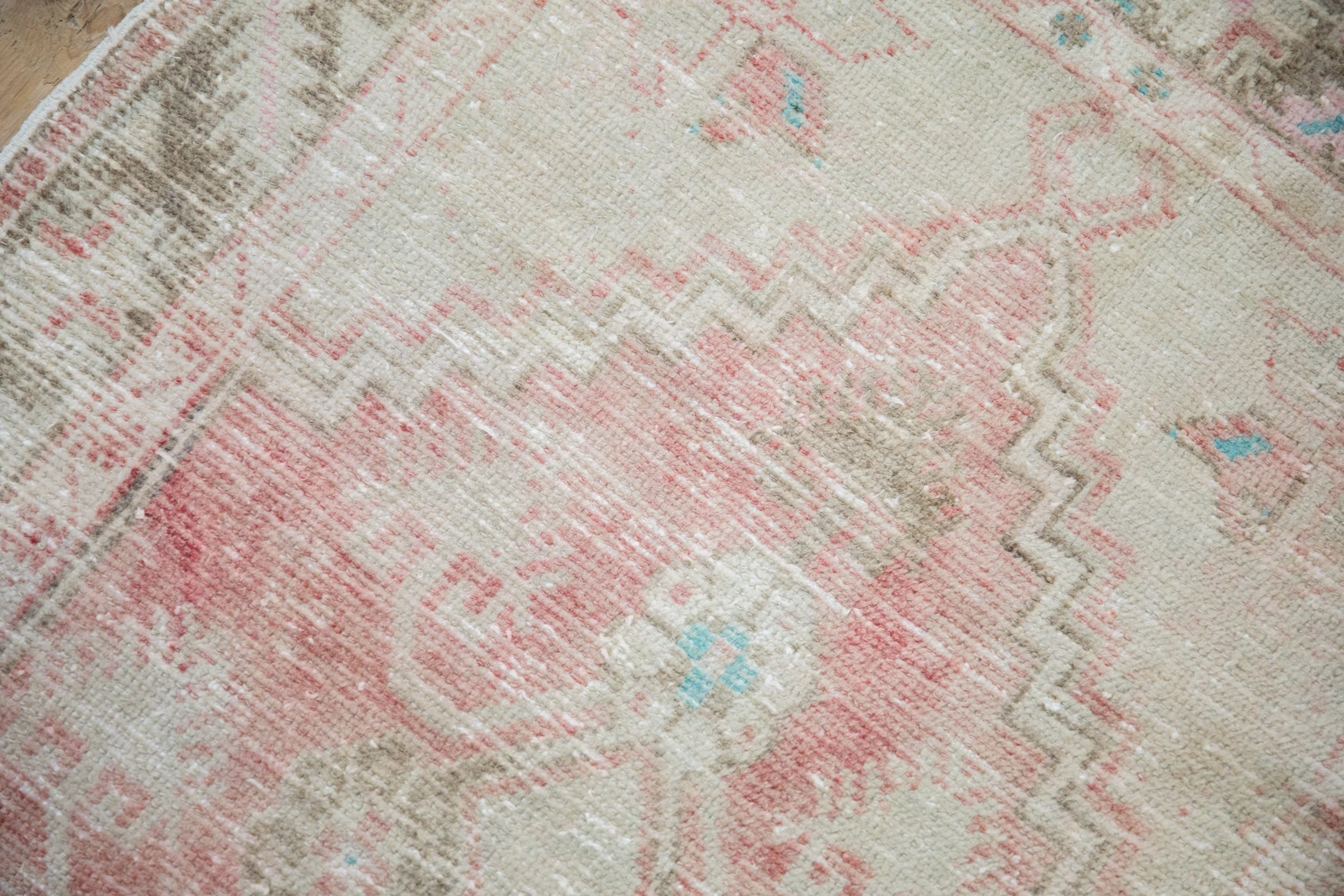 2.5x5.5 Vintage Distressed Oushak Rug Runner - Image 3