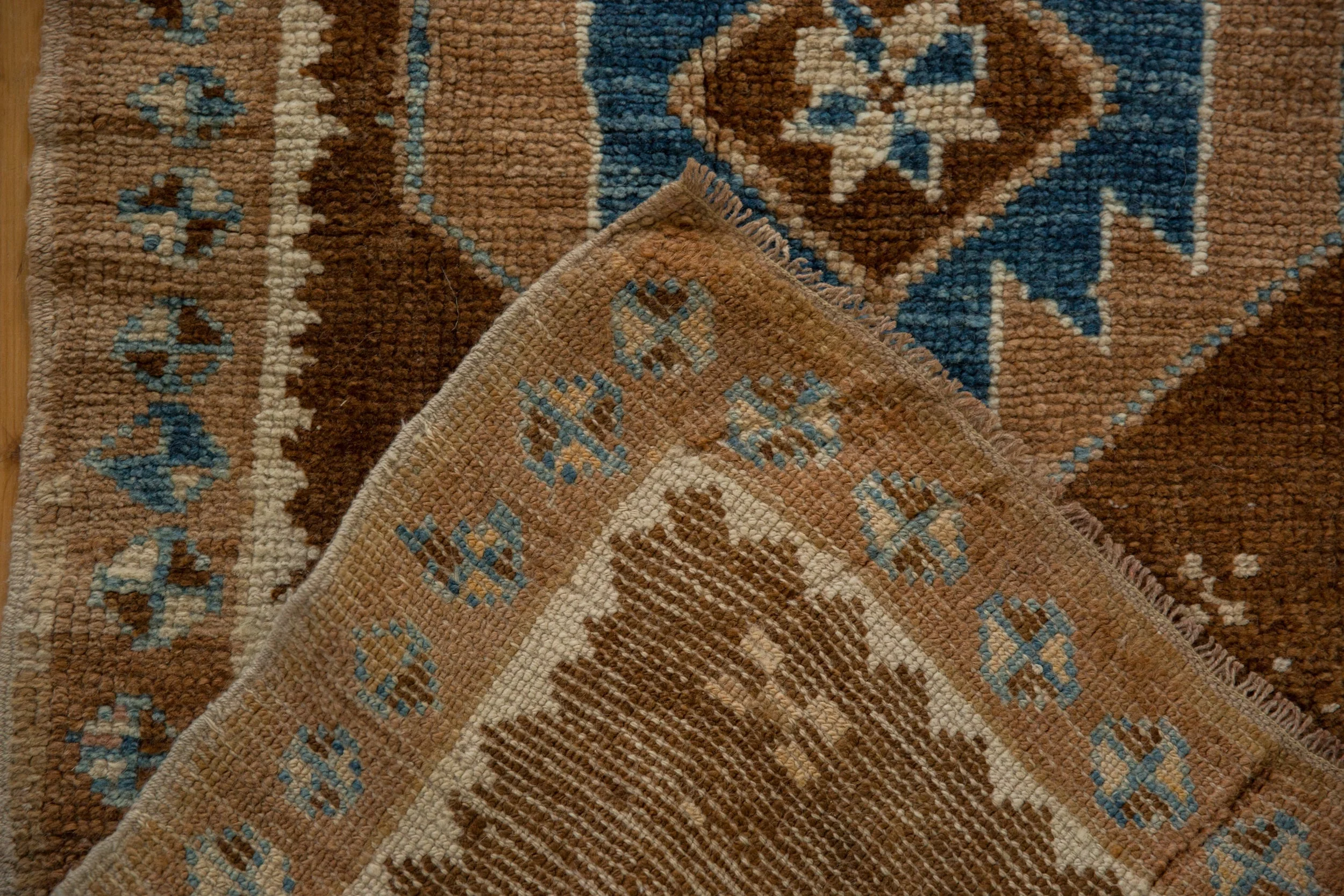 2.5x5 Vintage Distressed Kars Rug Runner - Image 9