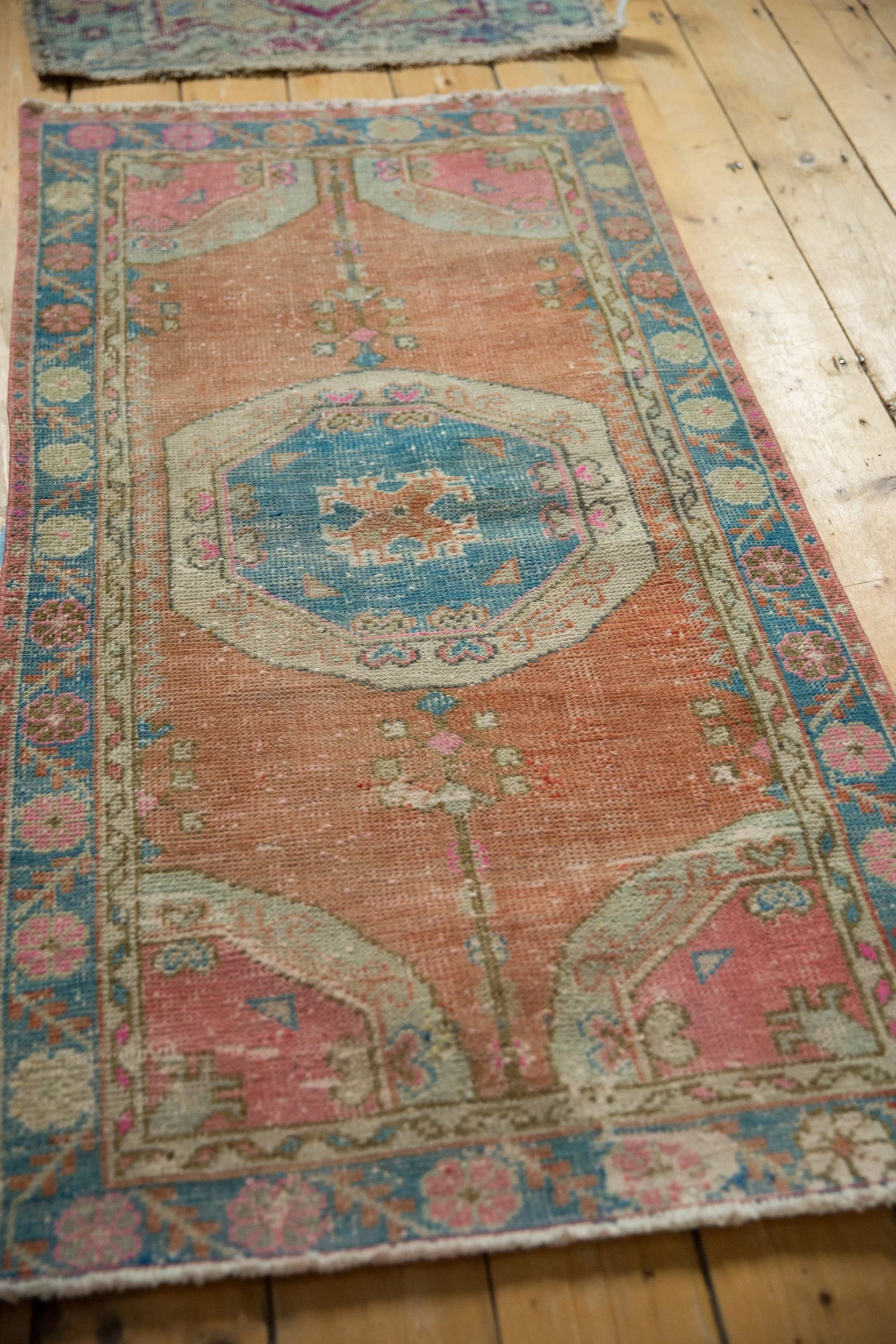 2.5x5 Vintage Distressed Oushak Rug Runner - Image 5