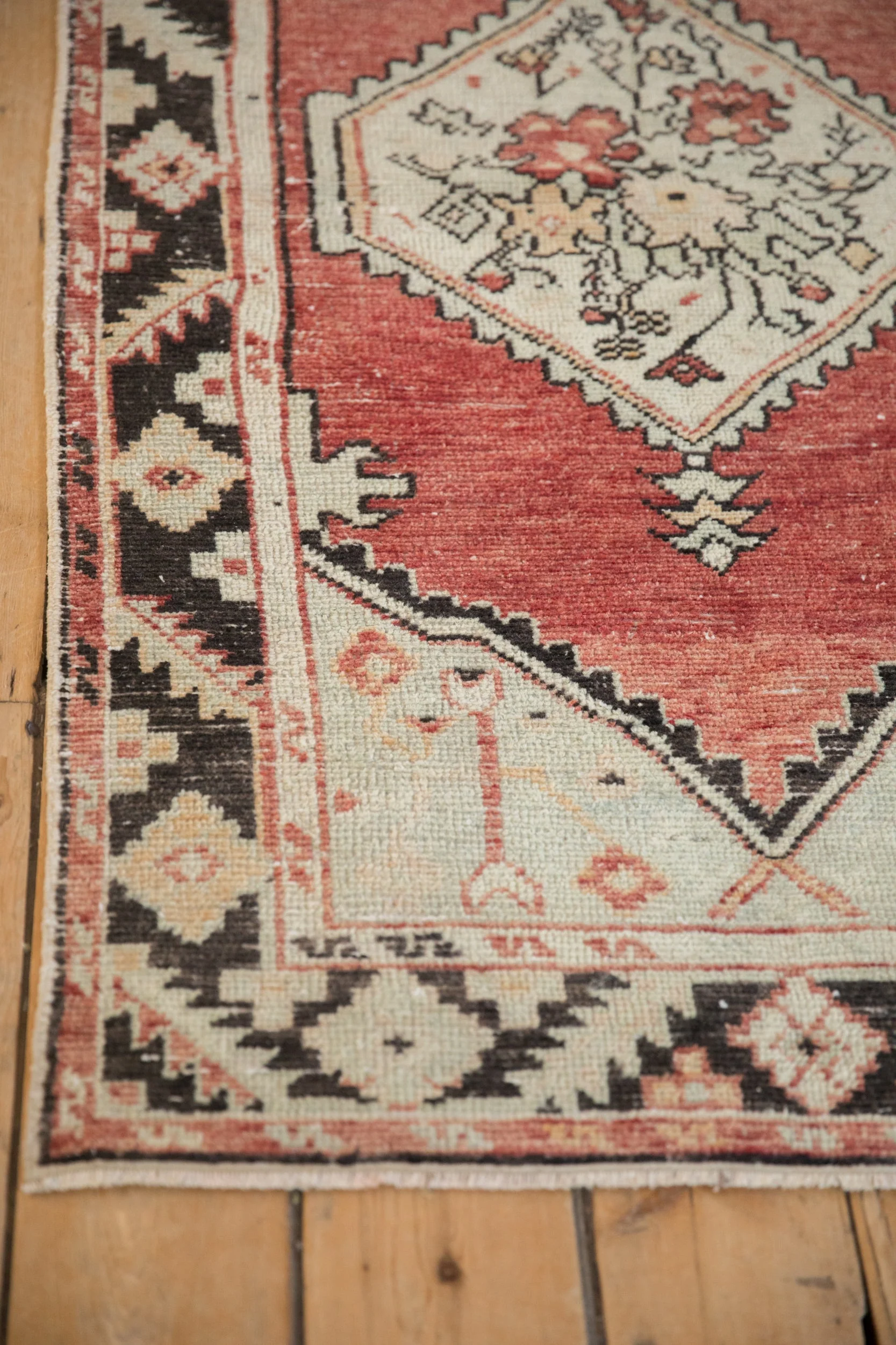 2.5x5 Vintage Distressed Oushak Rug Runner - Image 5
