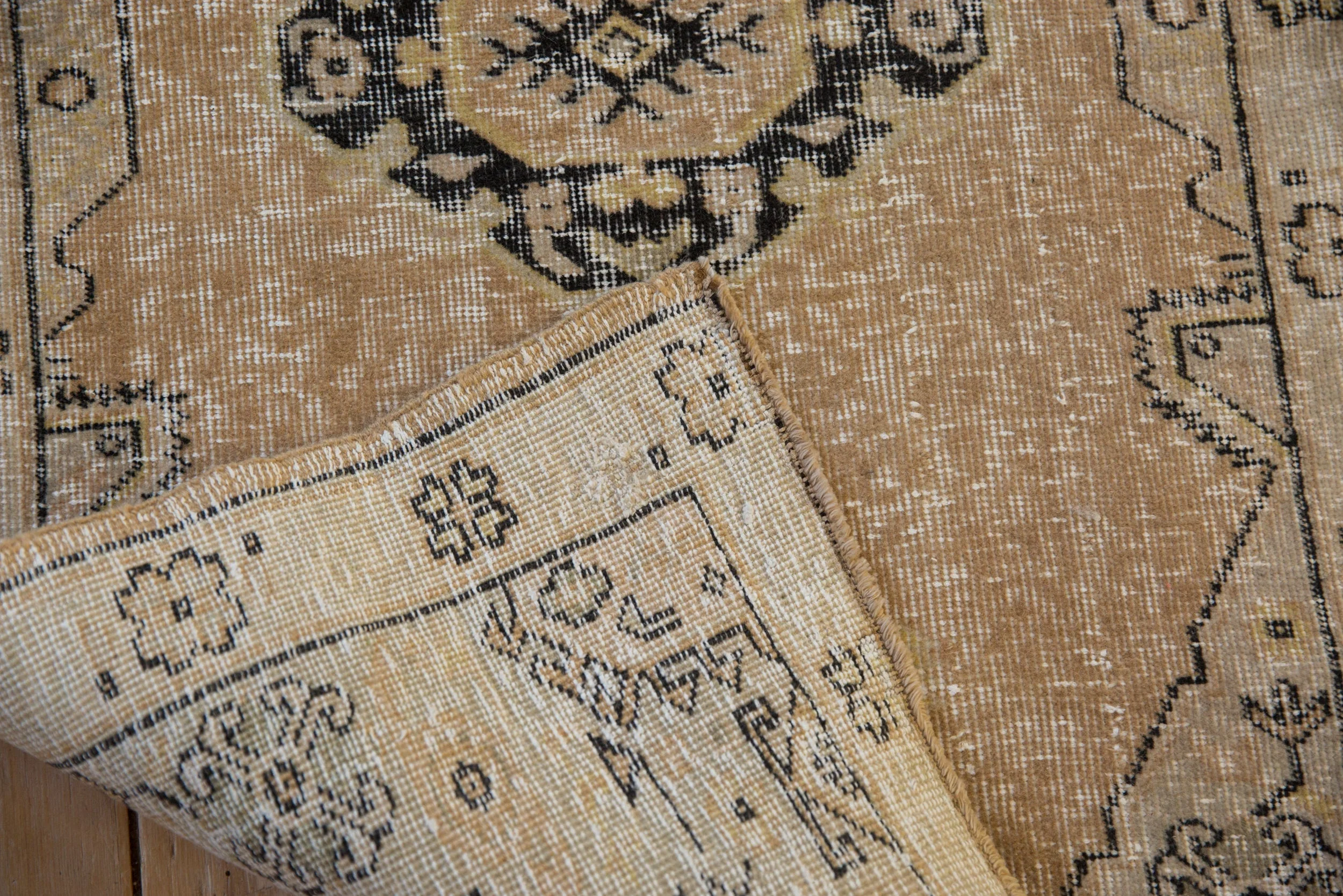 2.5x5 Vintage Distressed Oushak Rug Runner - Image 7