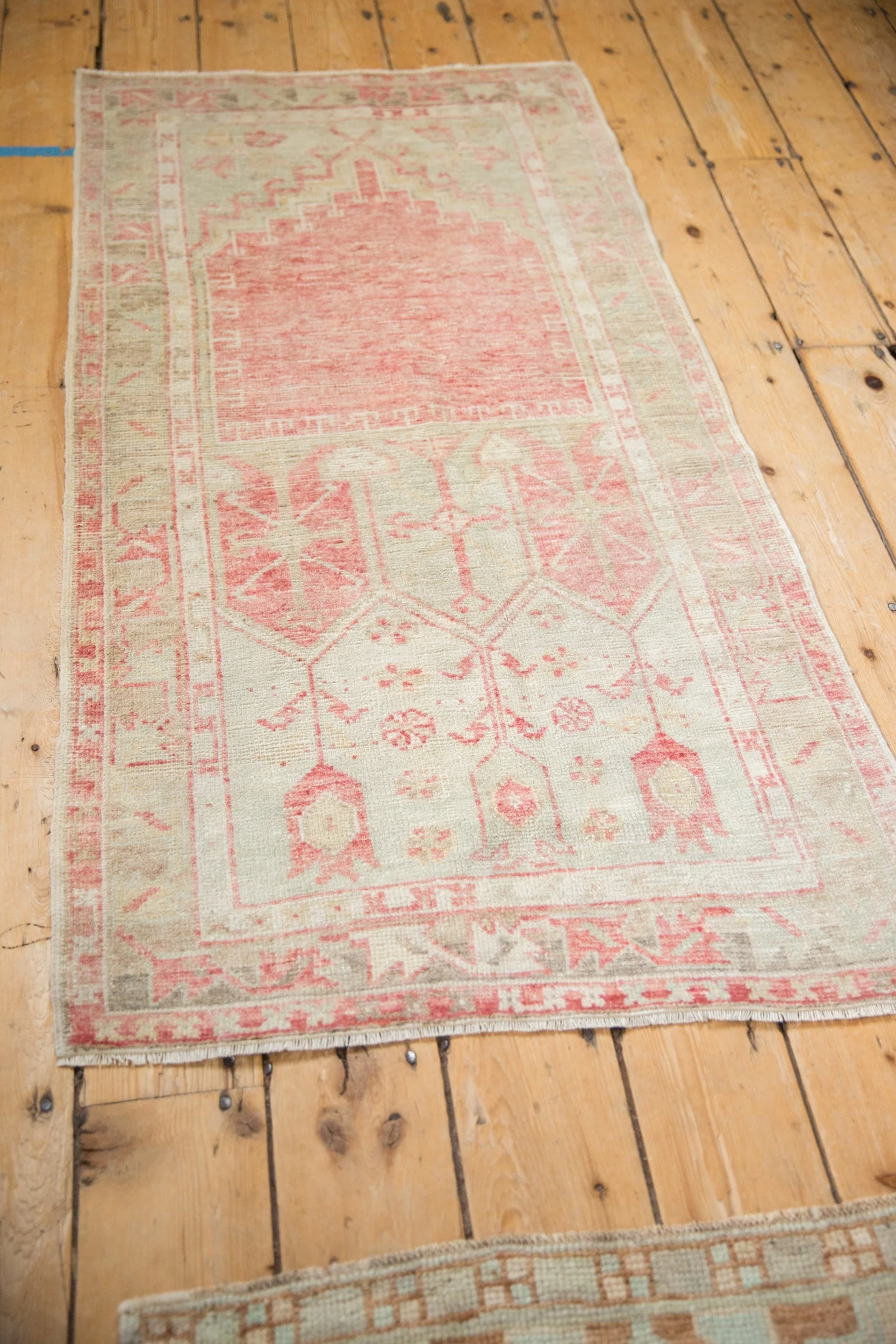 2.5x5 Vintage Distressed Oushak Rug Runner - Image 4