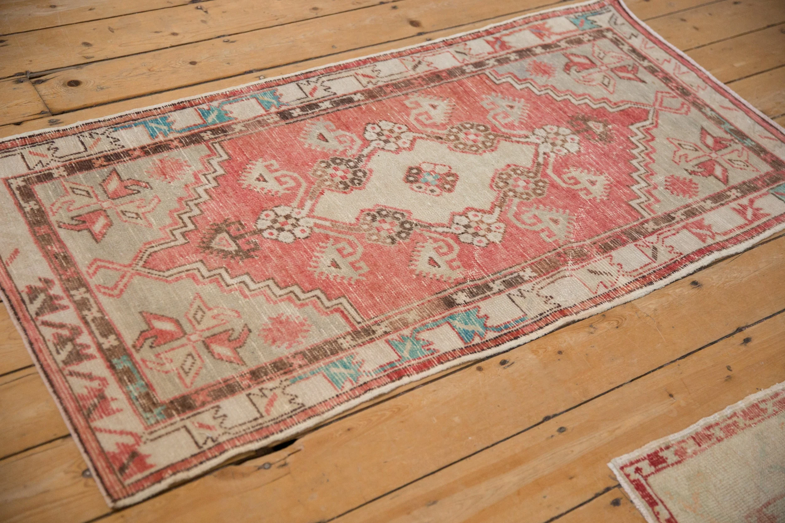 2.5x5 Vintage Distressed Oushak Rug Runner - Image 5