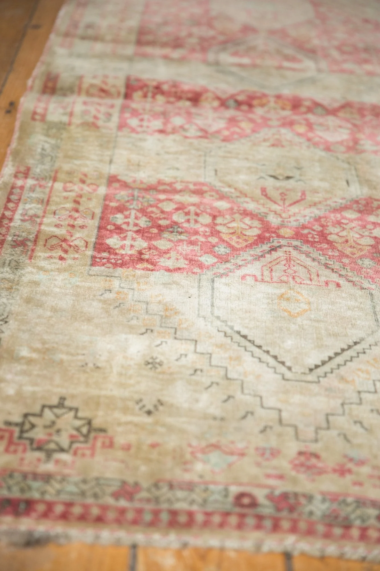 2.5x7 Vintage Distressed Shiraz Rug Runner - Image 4