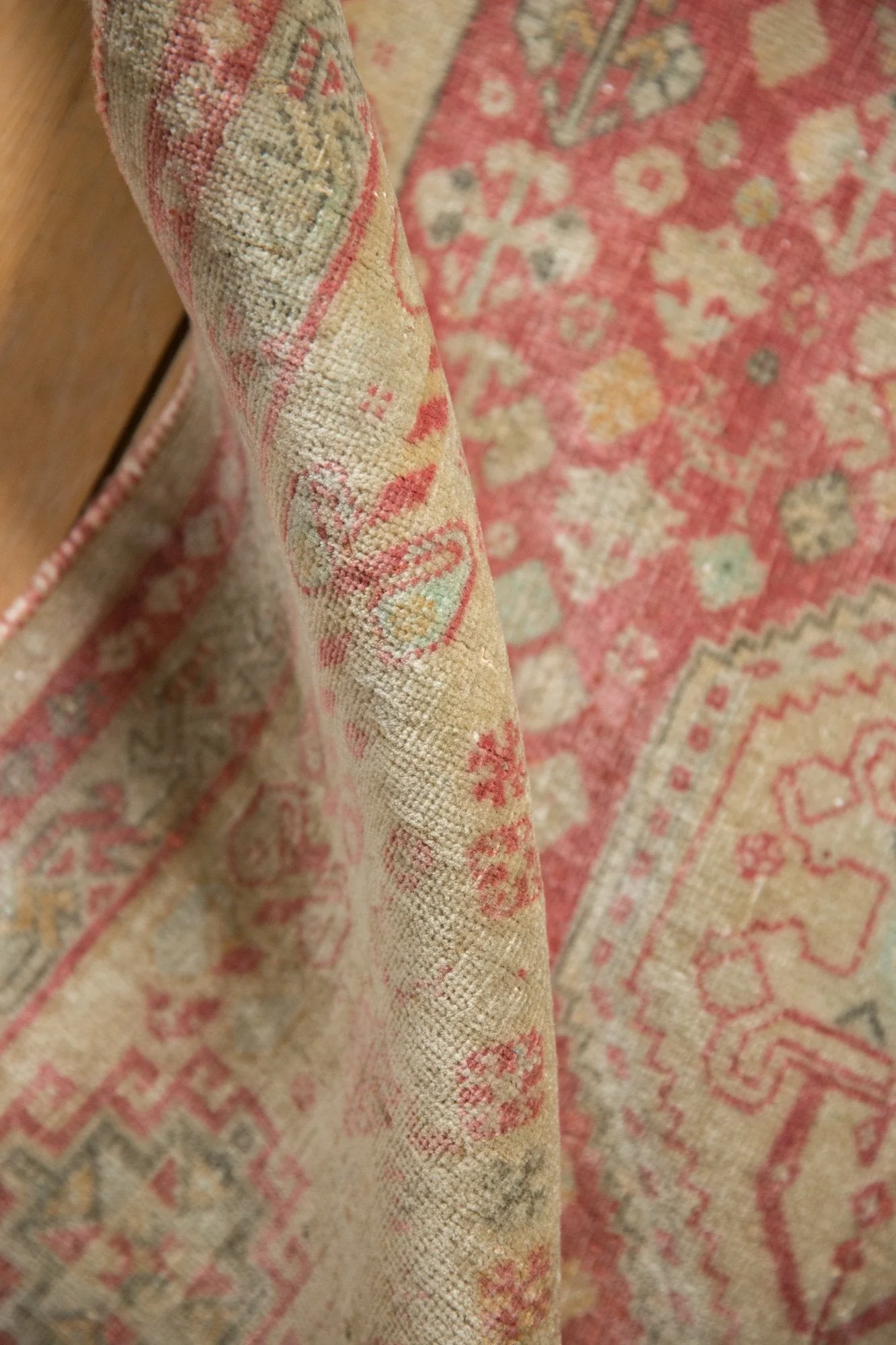 2.5x7 Vintage Distressed Shiraz Rug Runner - Image 8