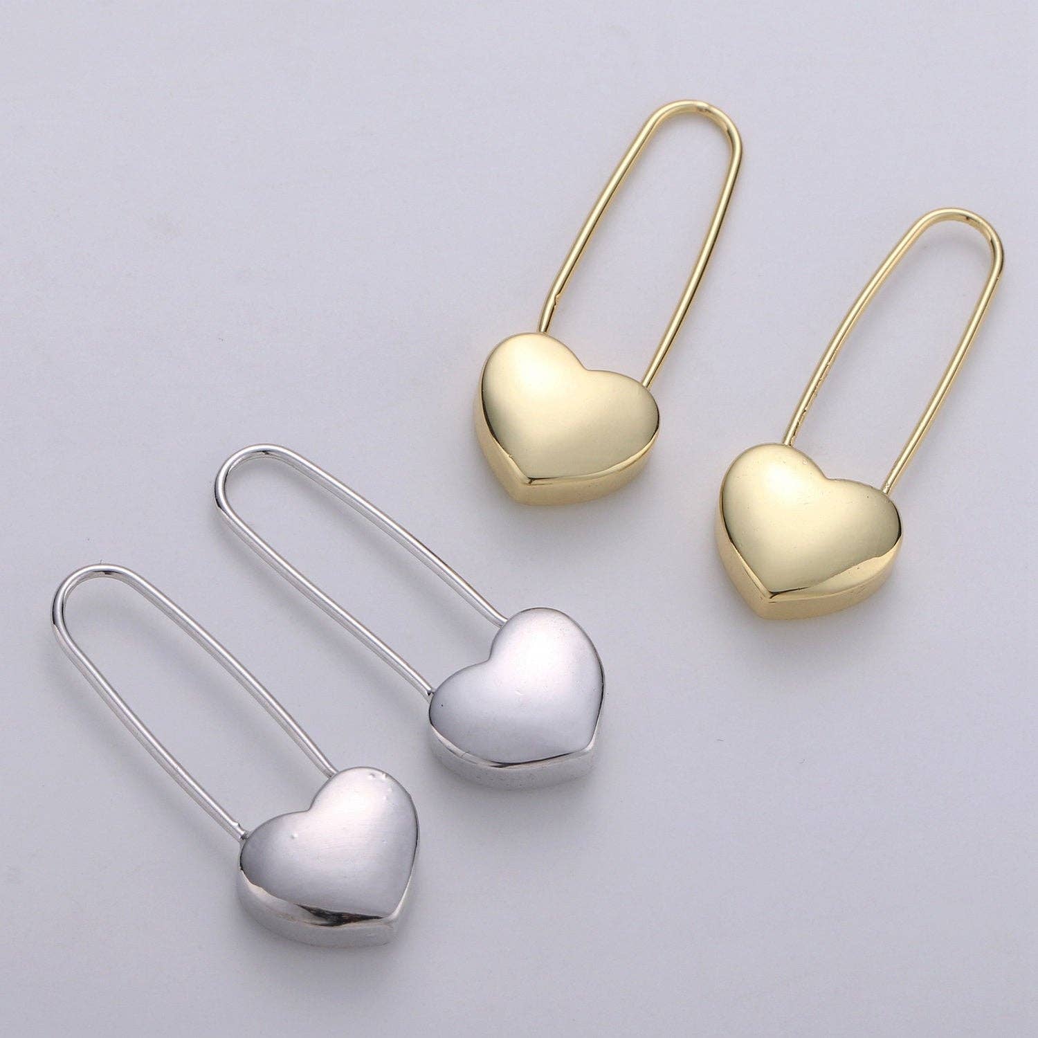 24K Dangle Heart Earrings in Silver - Image 5
