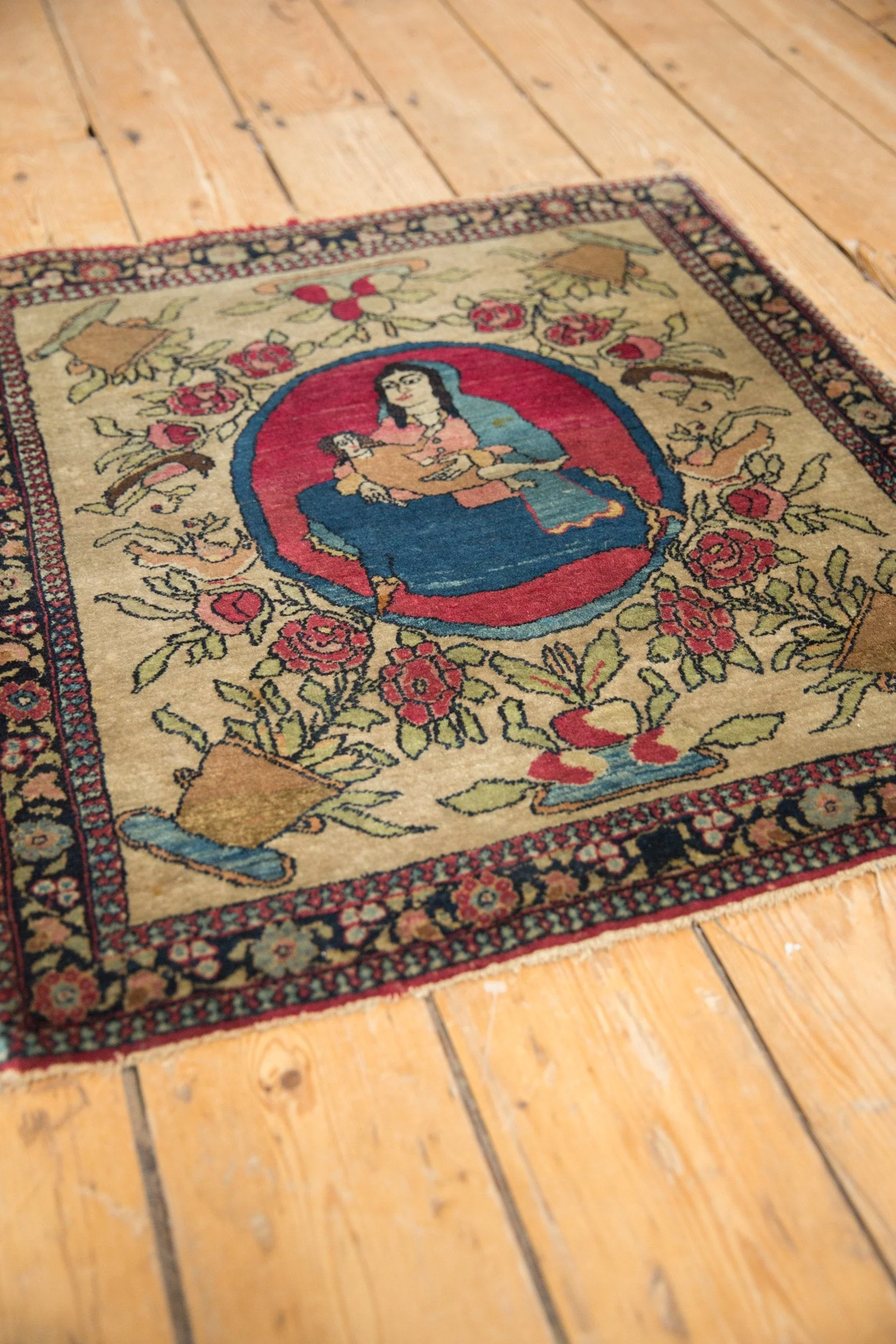2x2.5 Antique Pictorial Isfahan Square Rug Mat - Image 3