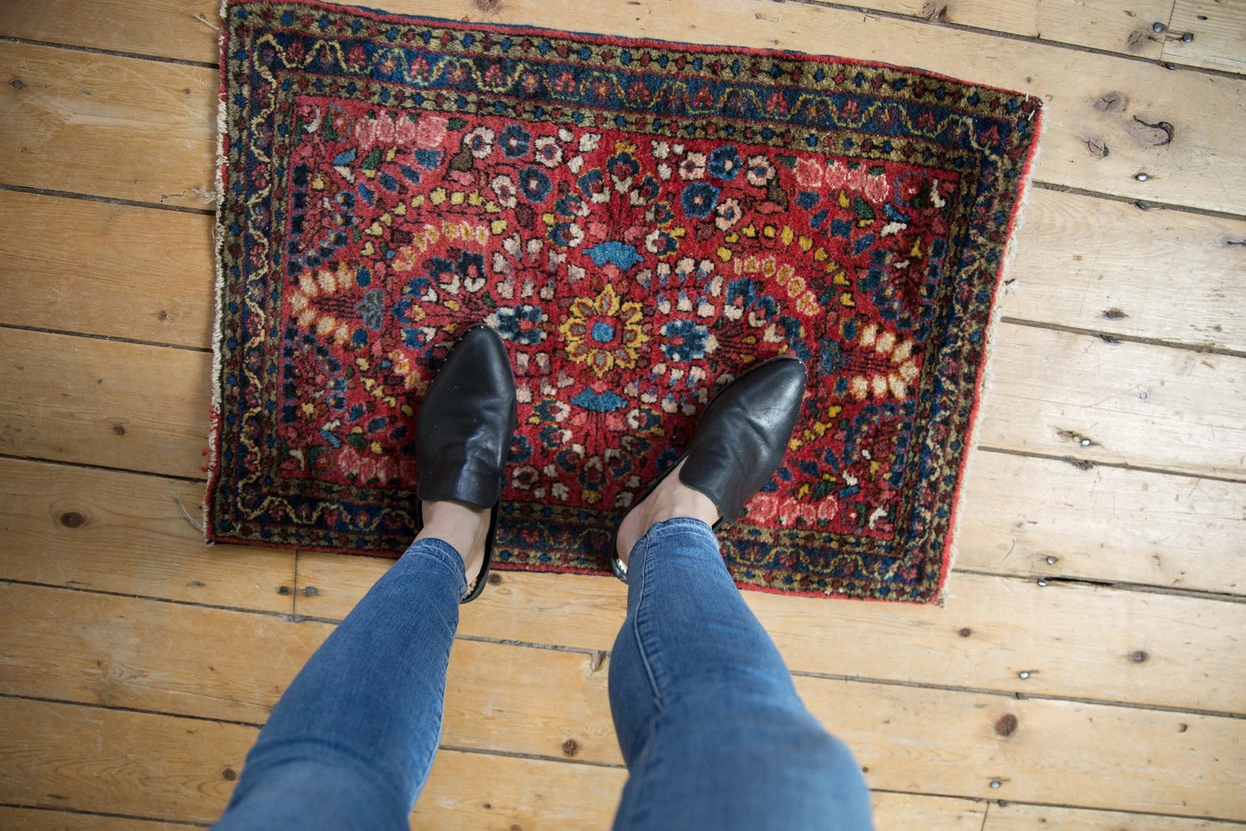 2x2.5 Vintage American Sarouk Square Rug Mat - Image 2