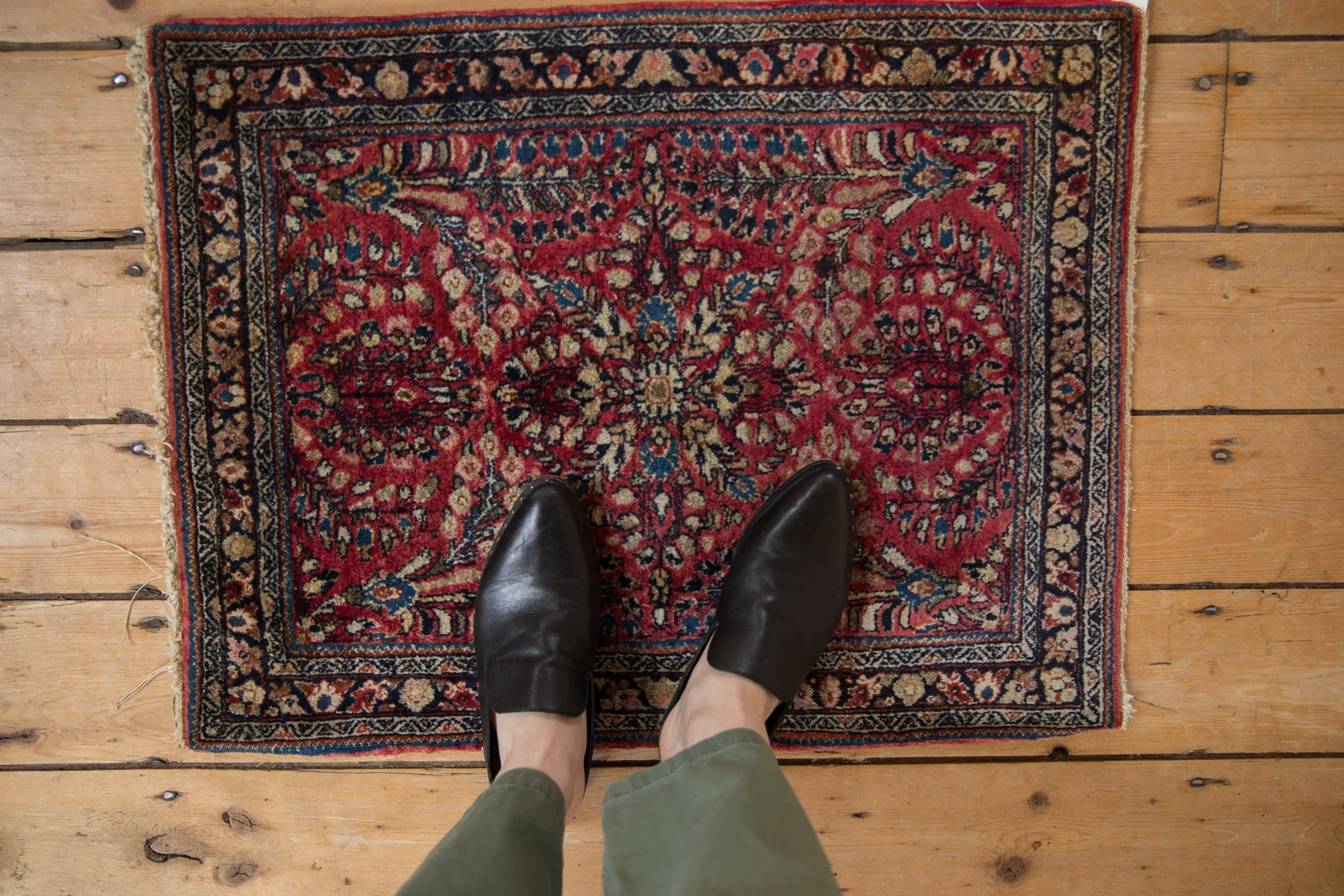 2x2.5 Vintage American Sarouk Square Rug Mat - Image 2