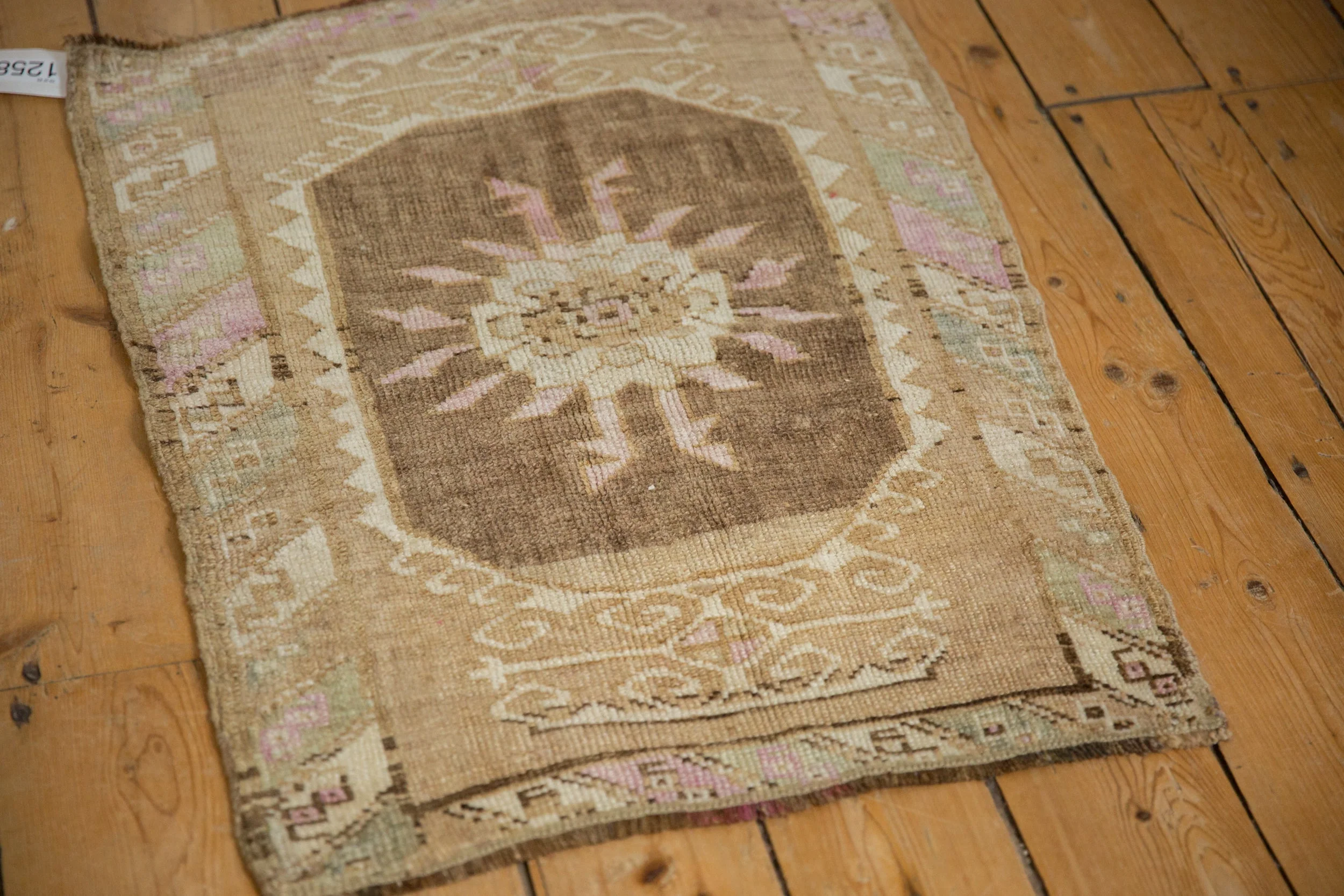 2x2.5 Vintage Distressed Kars Square Rug Mat - Image 6