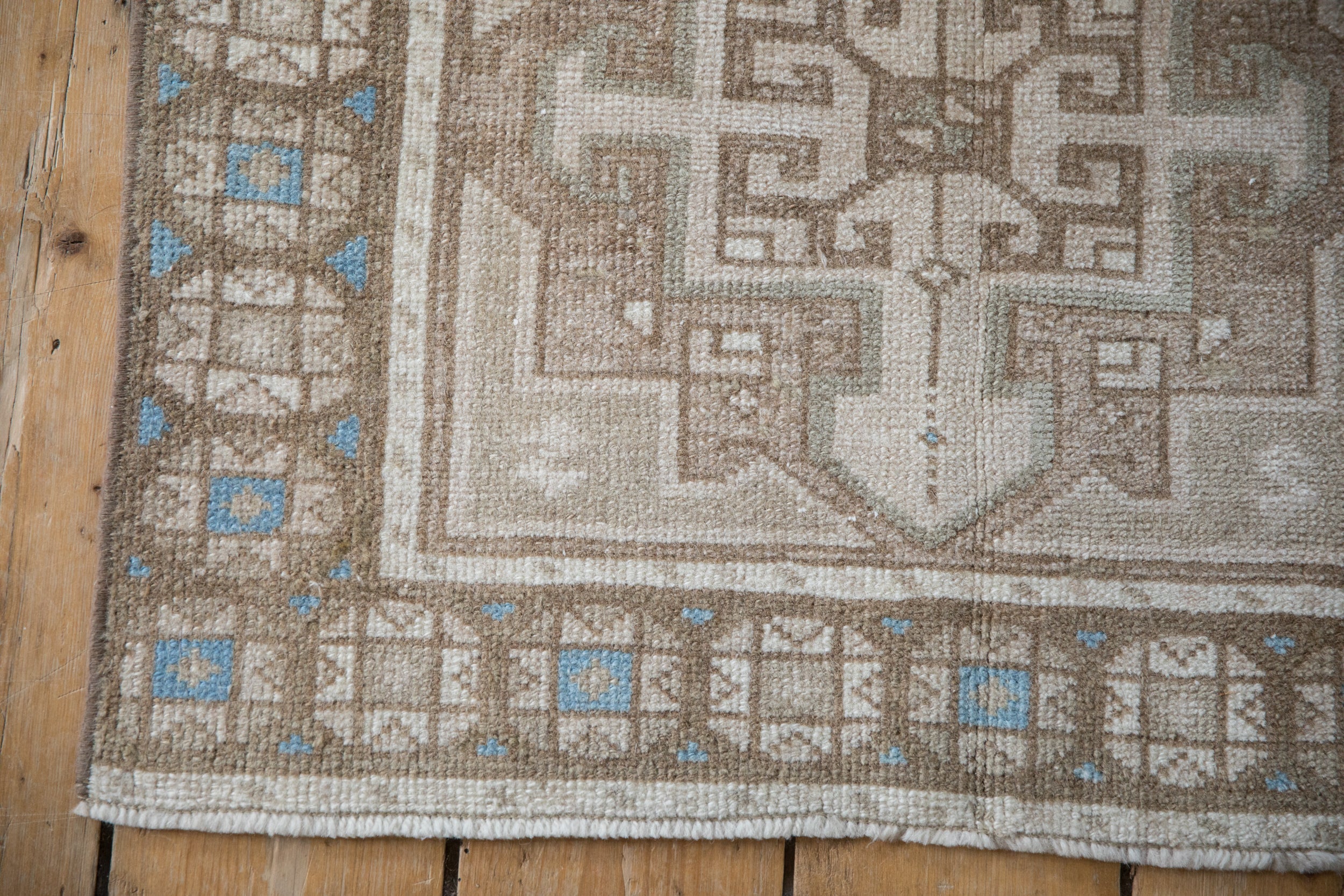 2x2.5 Vintage Distressed Oushak Square Rug Mat - Image 3