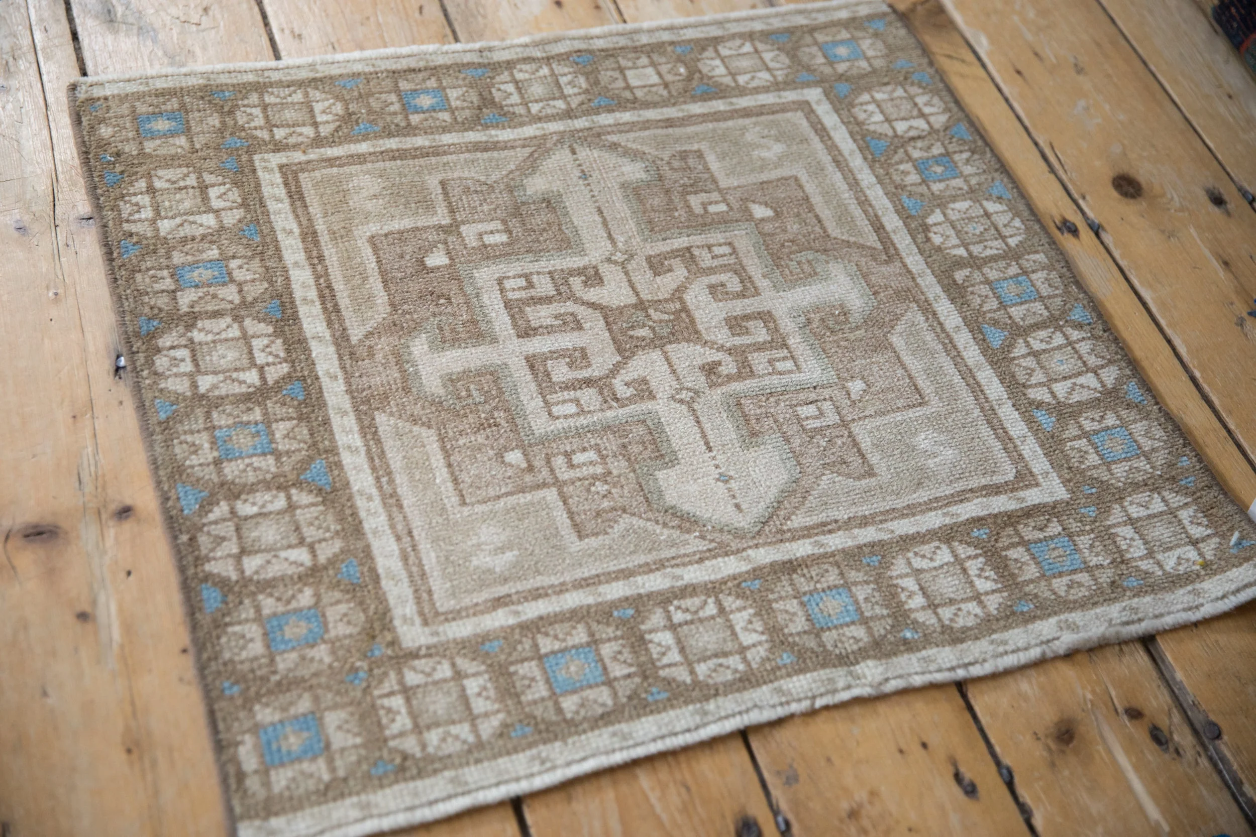 2x2.5 Vintage Distressed Oushak Square Rug Mat - Image 4