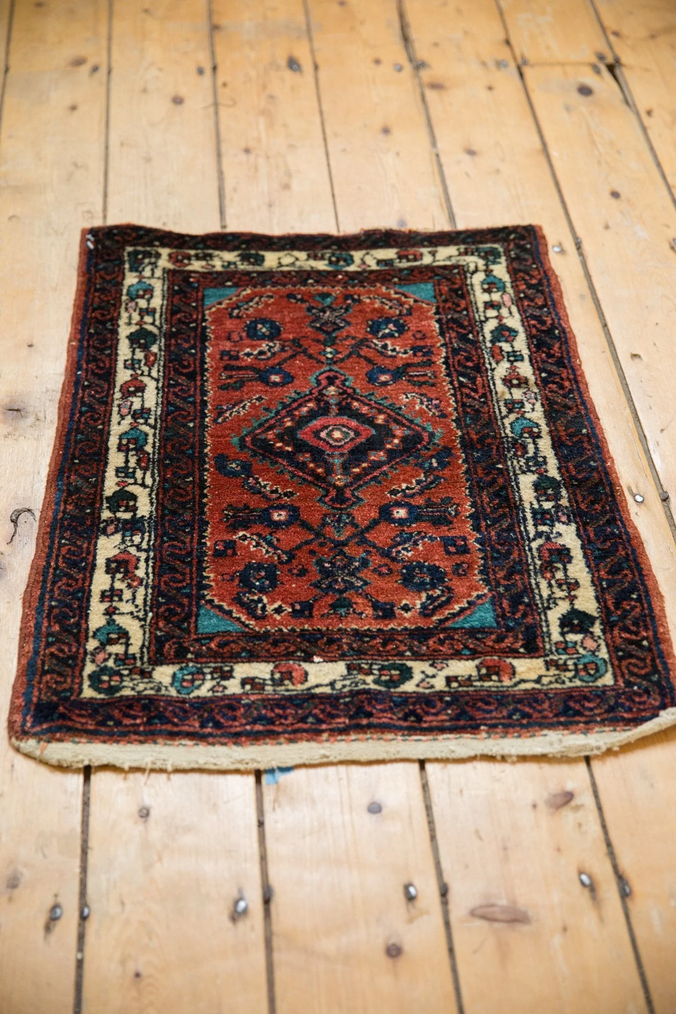 2x2.5 Vintage Engelas Square Rug Mat - Image 3