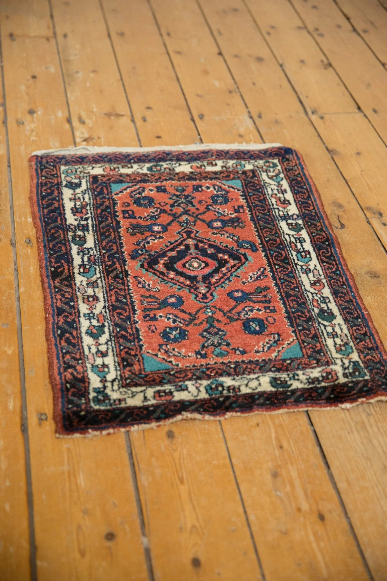 2x2.5 Vintage Engelas Square Rug Mat - Image 5
