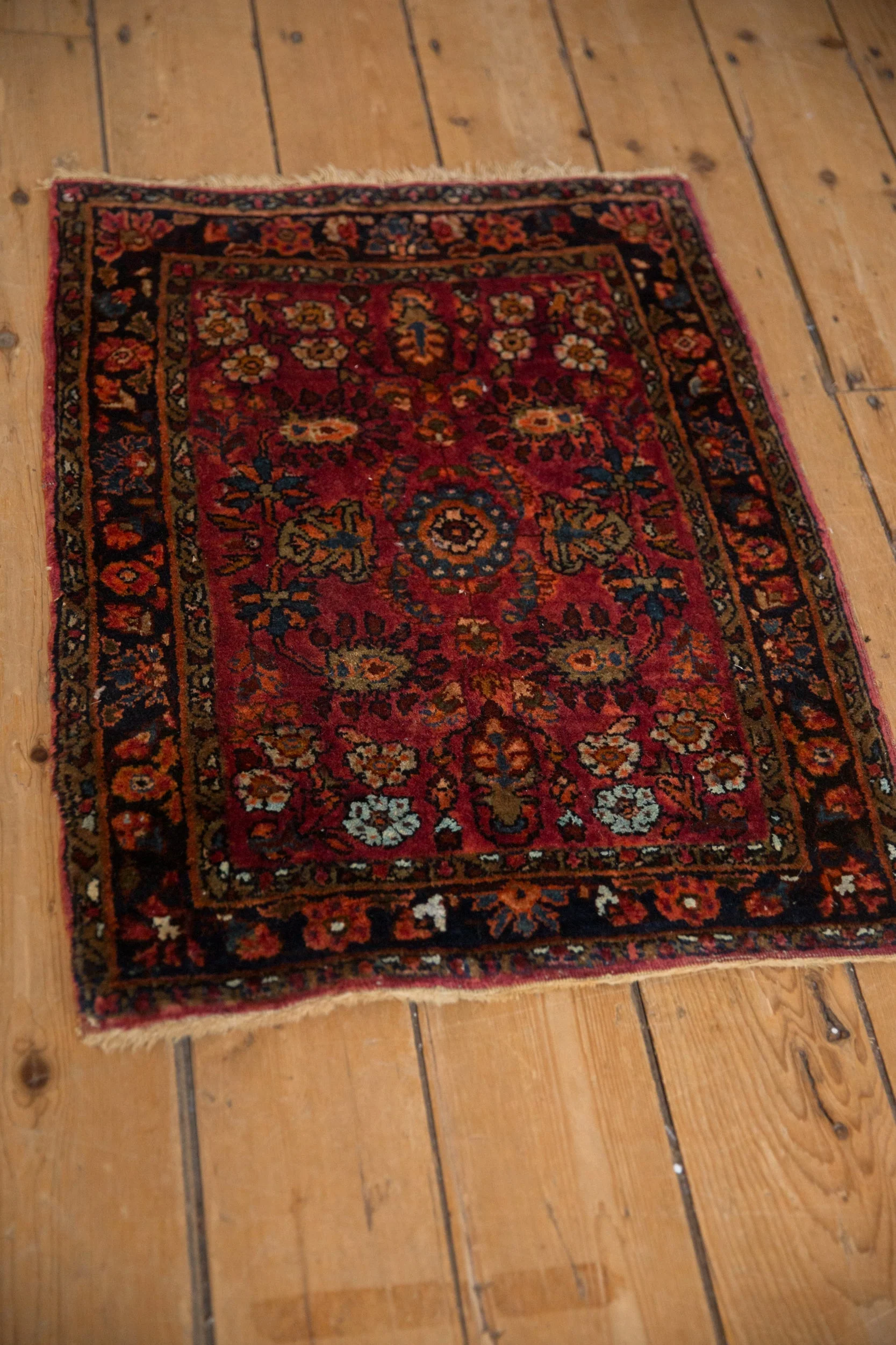 2x2.5 Vintage Fine Lilihan Square Rug Mat - Image 4