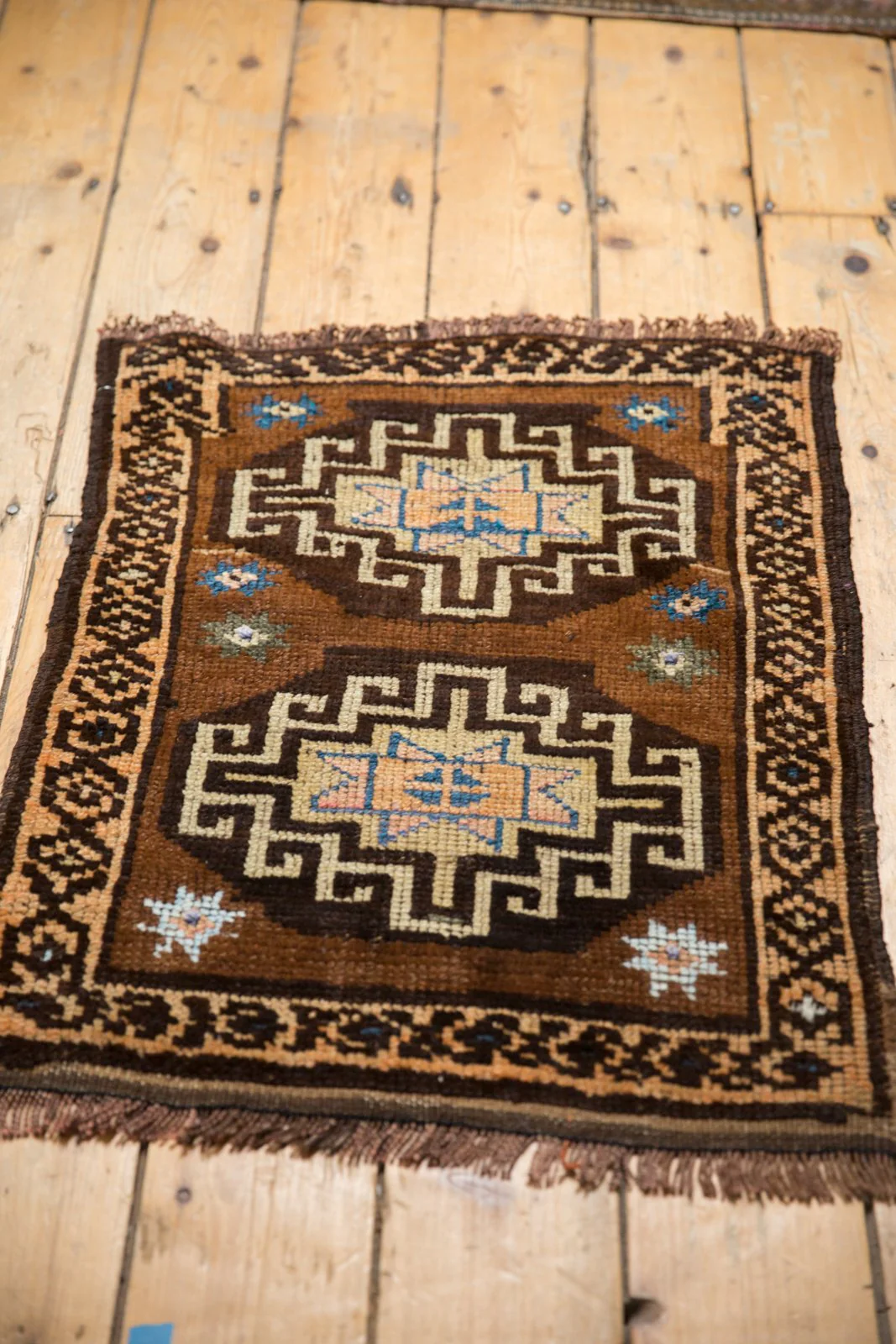 2x2.5 Vintage Oushak Square Rug Mat - Image 3