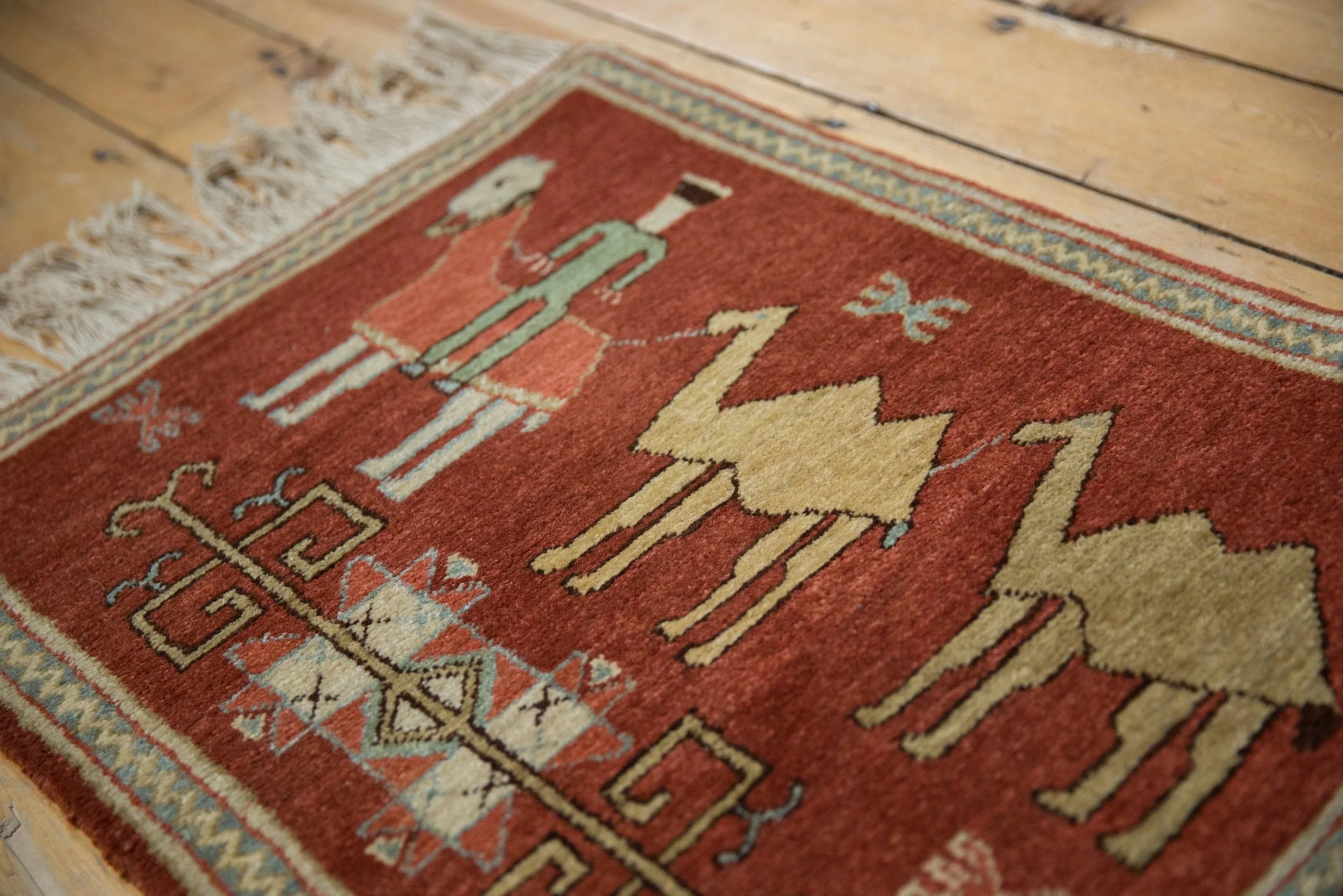 2x2.5 Vintage Pictorial Armenian Herdsman Design Square Rug Mat - Image 6