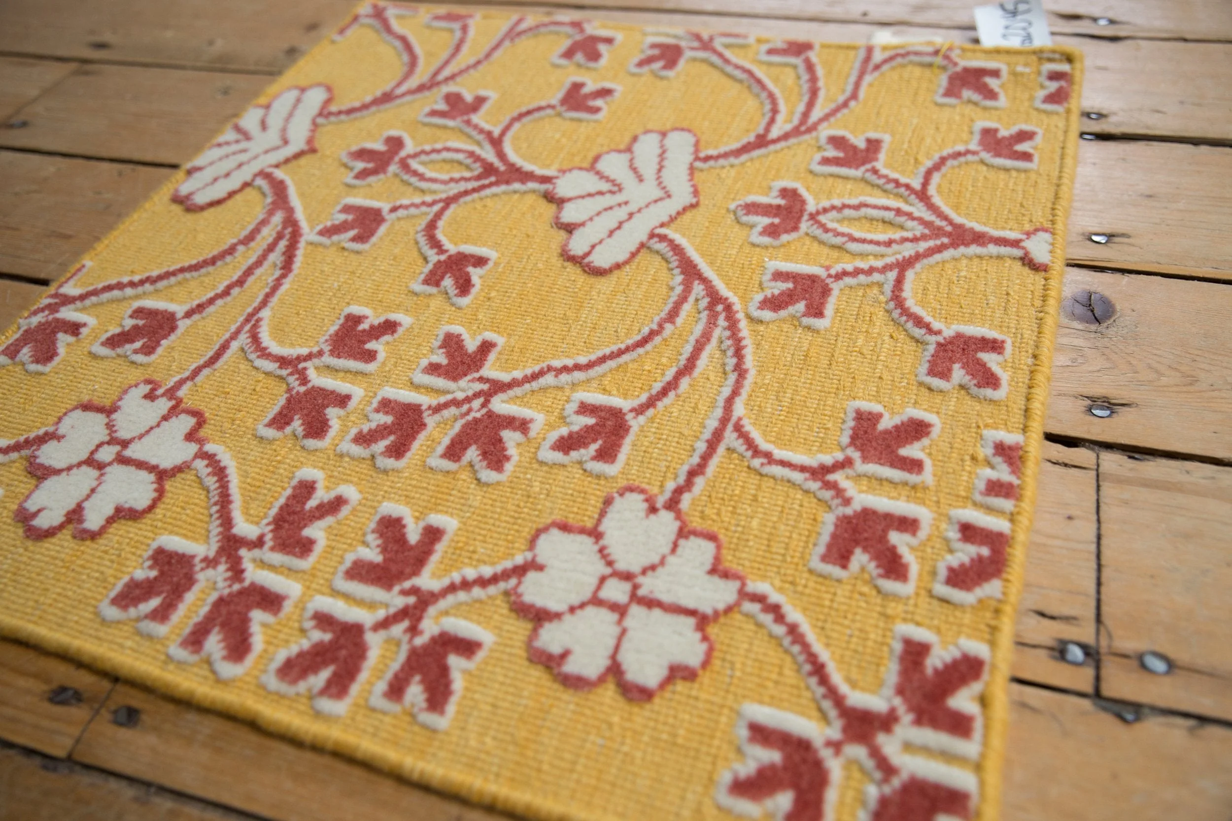 2x2 New Indian Samarkand Design Square Rug Mat - Image 2