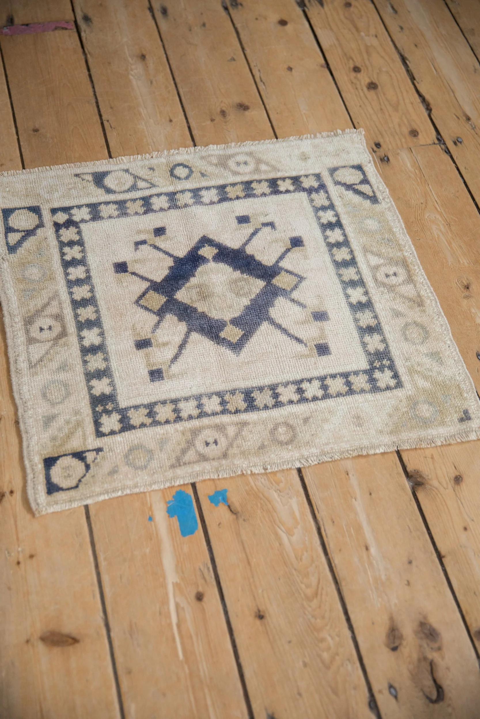2x2 Vintage Distressed Oushak Square Rug Mat - Image 4