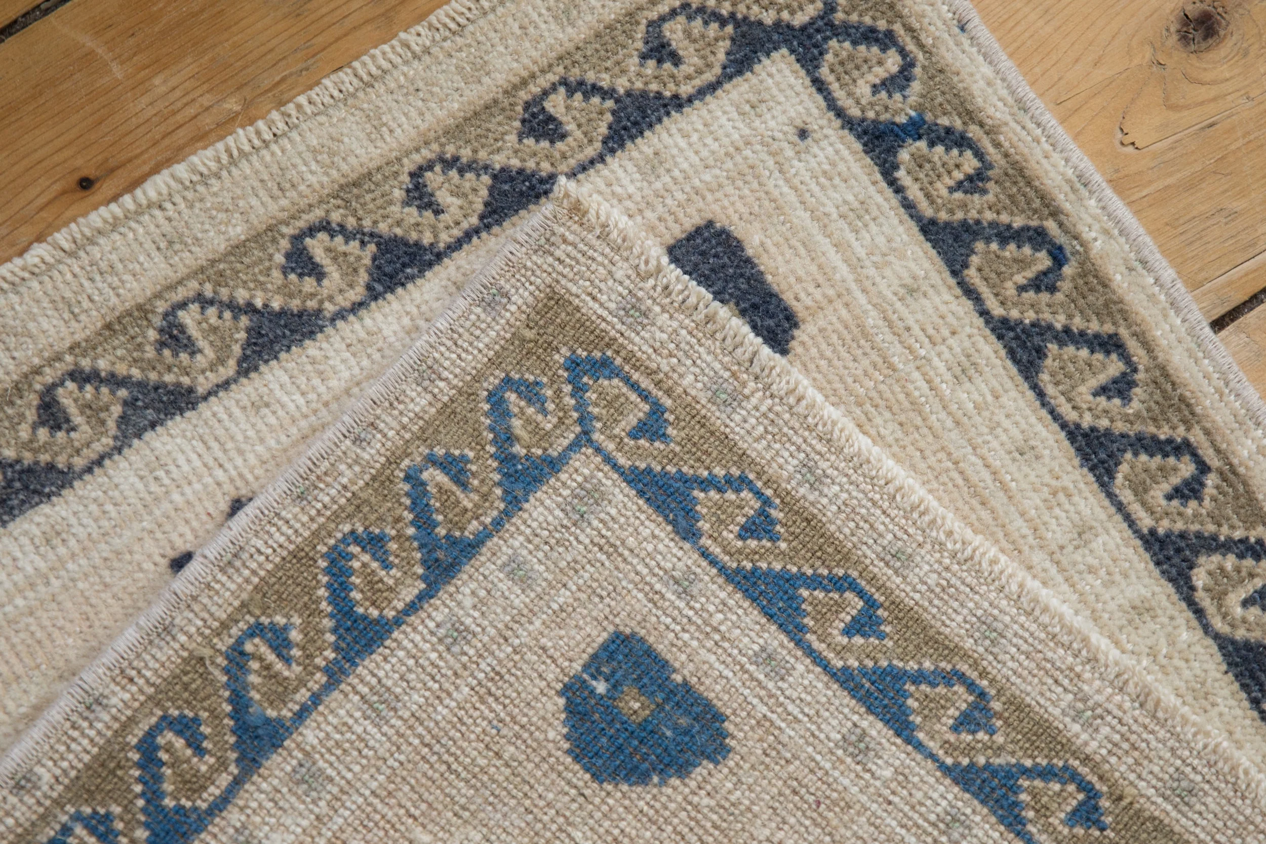 2x2 Vintage Distressed Oushak Square Rug Mat - Image 4