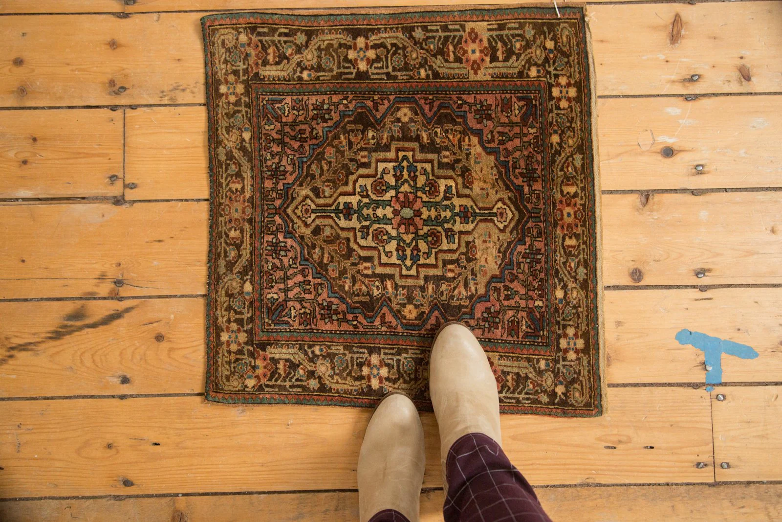 2x2 Vintage Josan Sarouk Square Rug Mat - Image 2