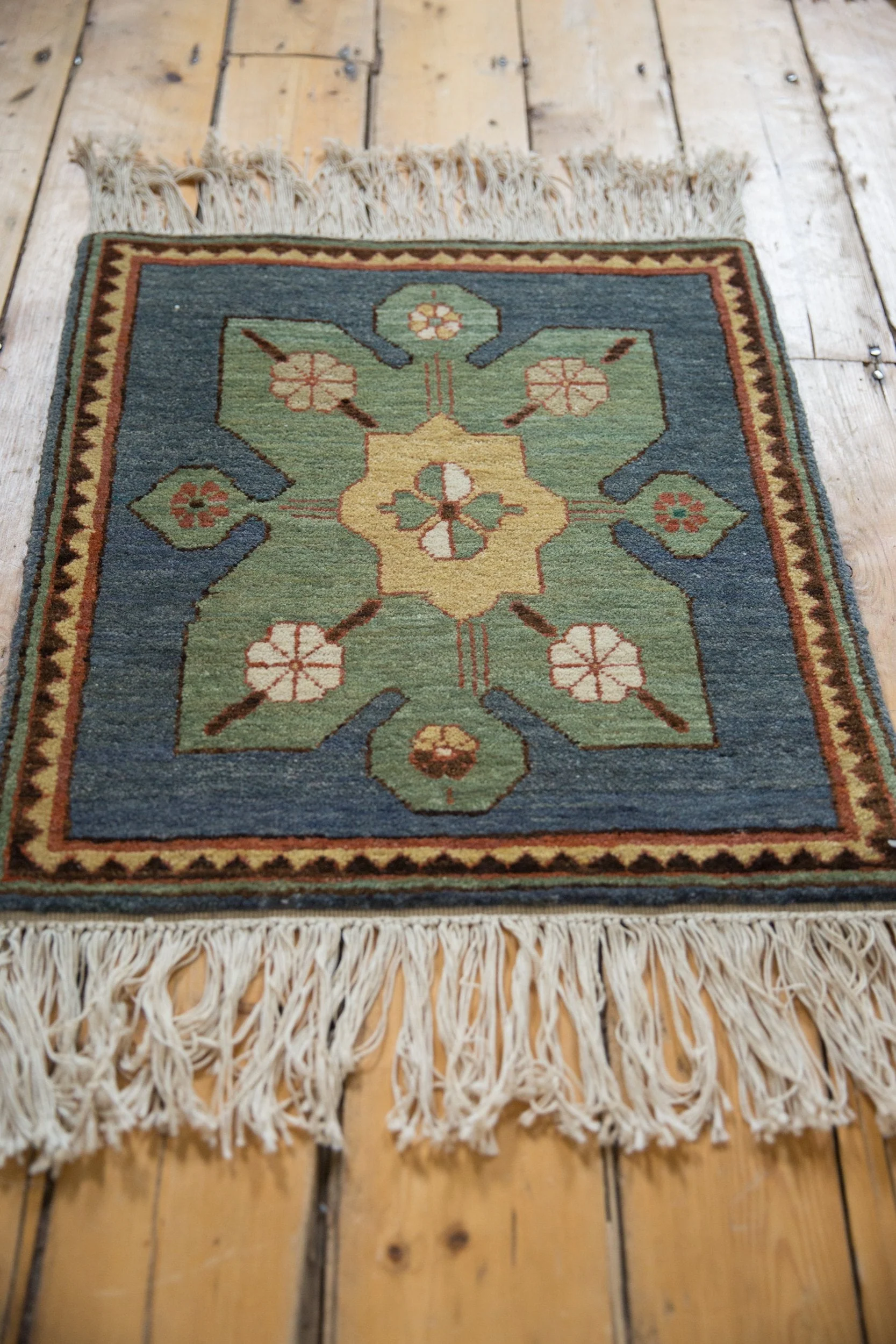 2x2 Vintage Yerevan Square Rug Mat - Image 3