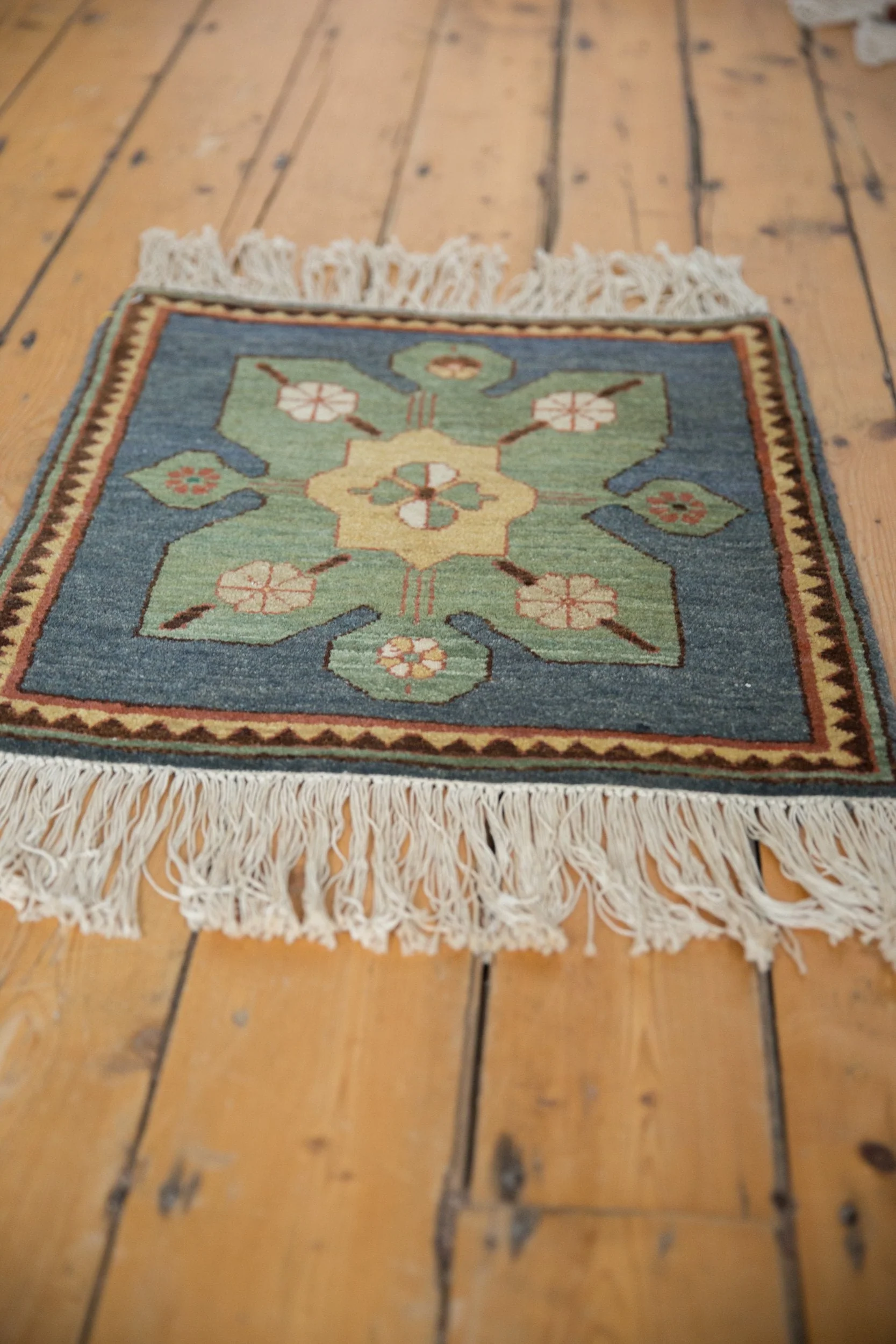 2x2 Vintage Yerevan Square Rug Mat - Image 4