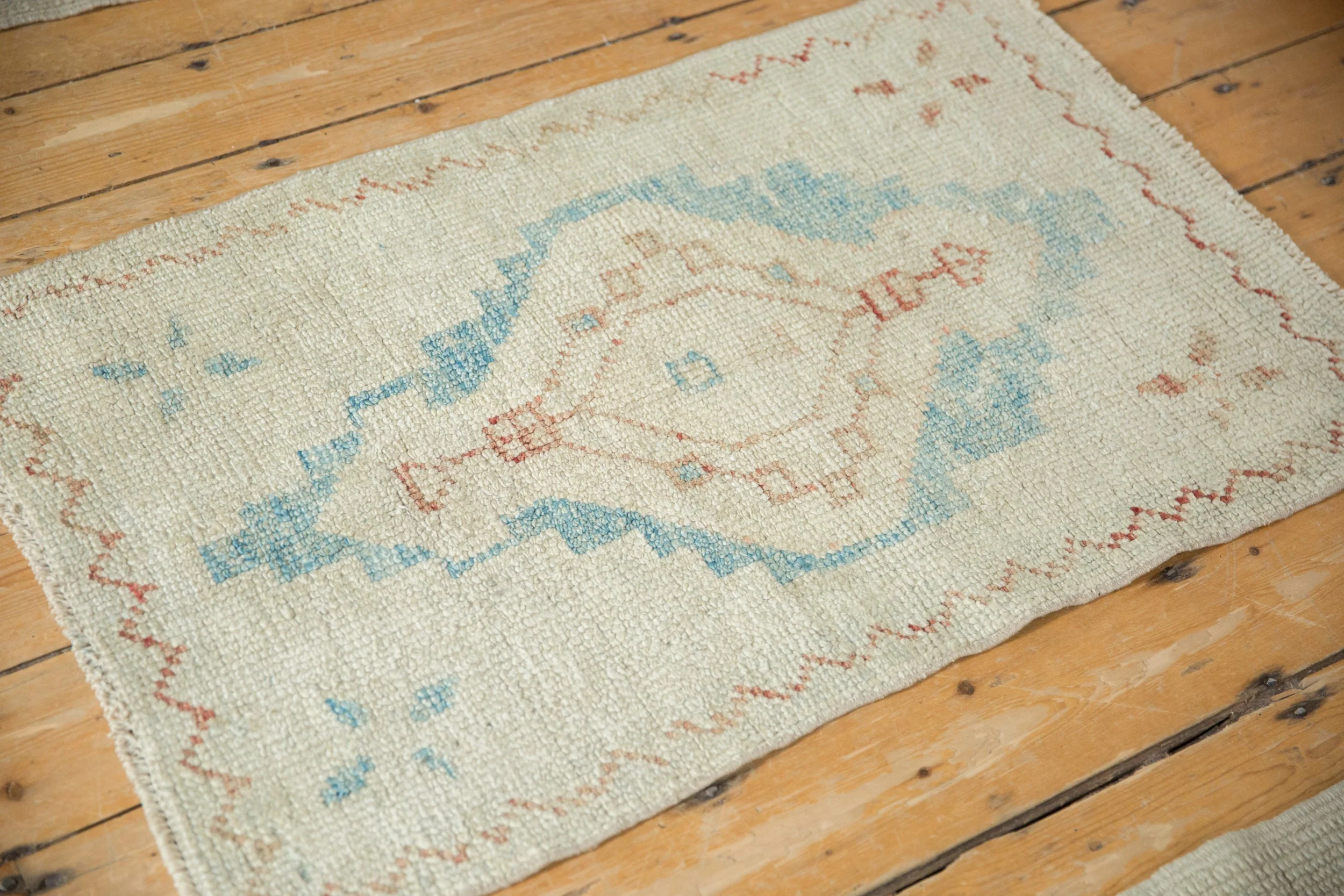 2x3.5 Distressed Oushak Rug - Image 5