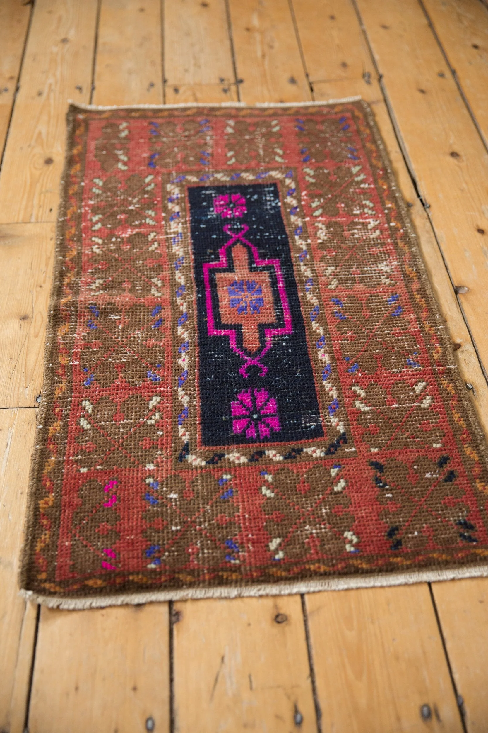2x3.5 Vintage Distressed Oushak Rug - Image 5