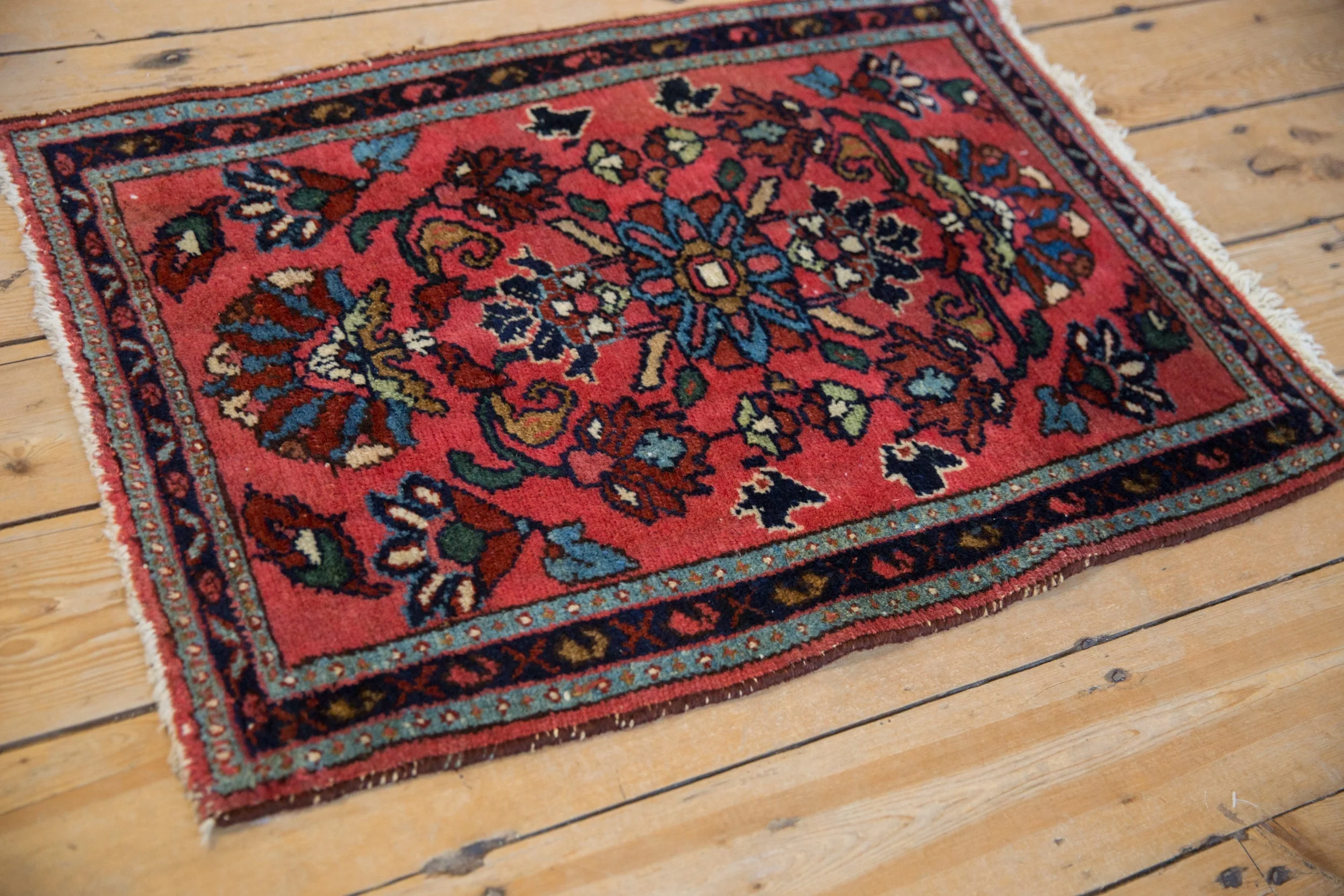 2x3 Vintage Lilihan Rug Mat - Image 6