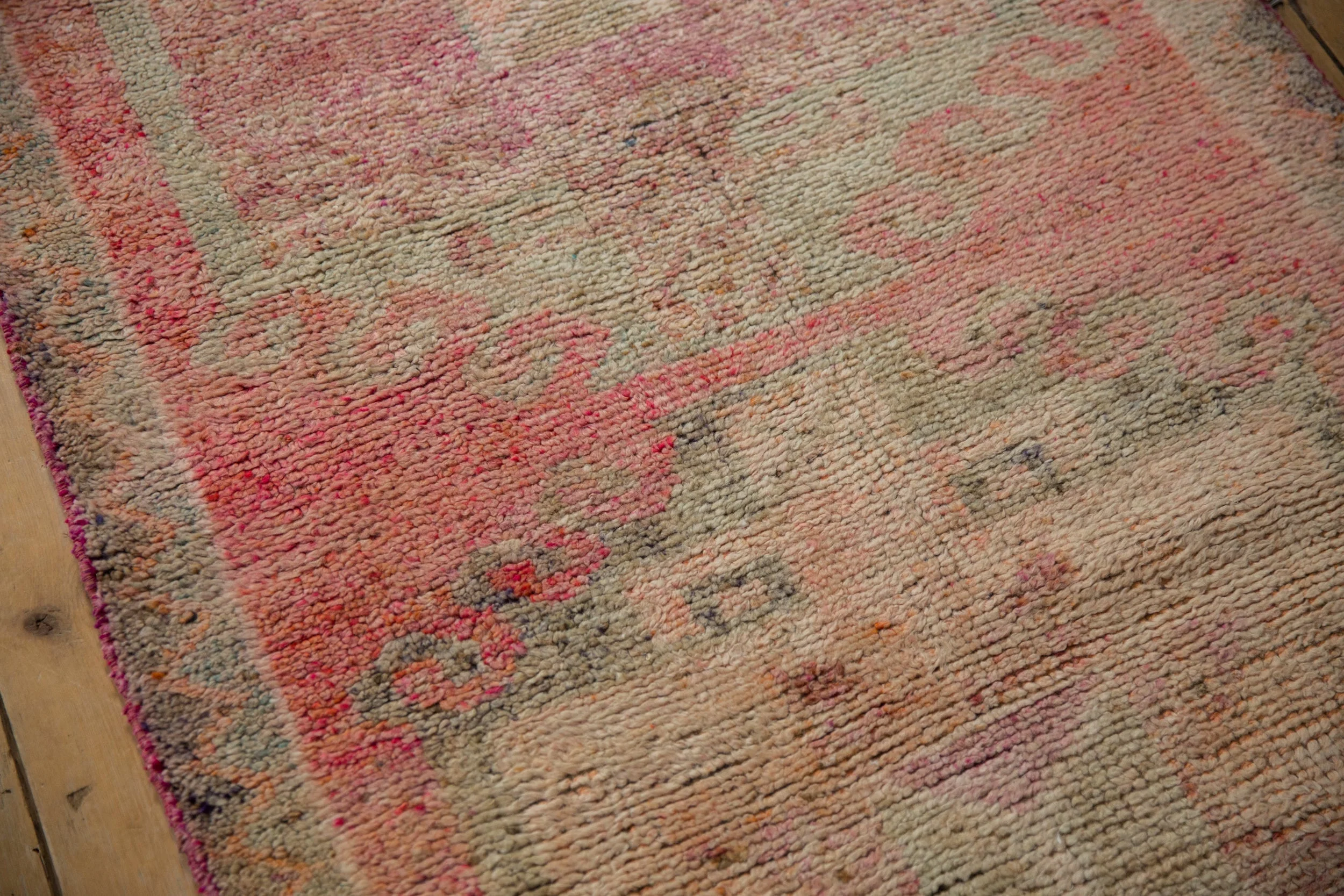 3.5x10.5 Vintage Distressed Kurd Rug Runner - Image 8